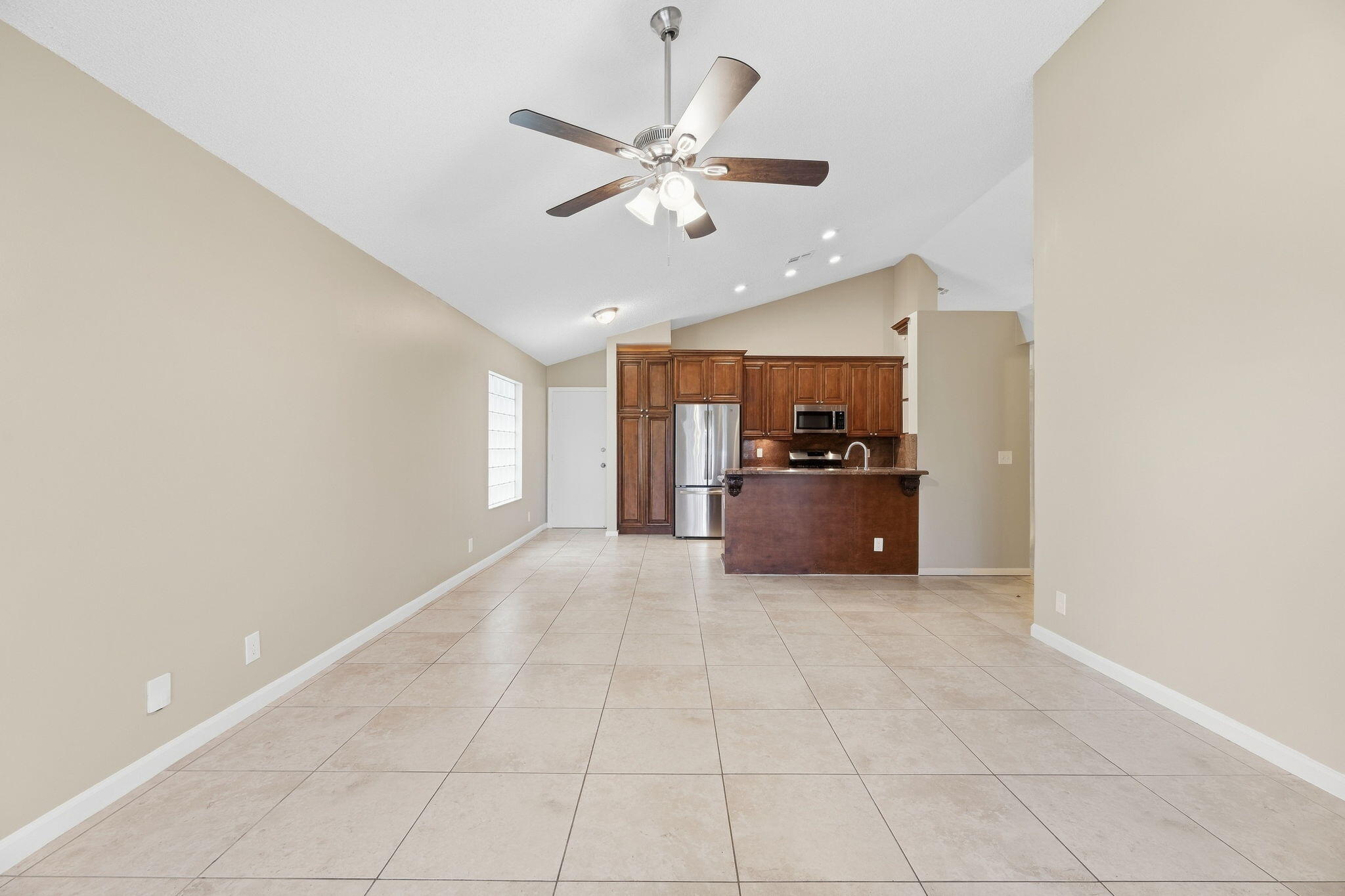 9823 N Grand Duke, Tamarac FL 33321