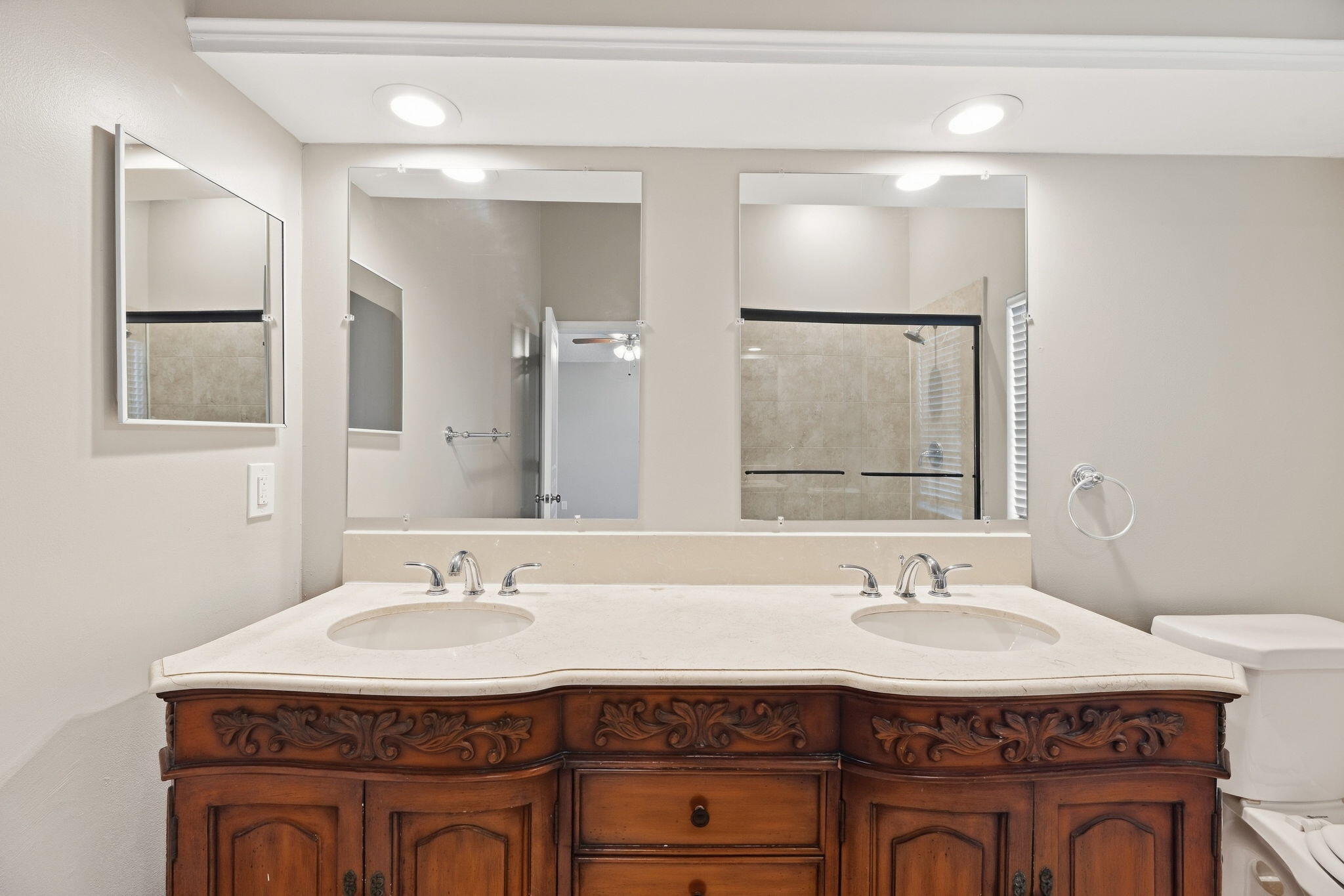 9823 N Grand Duke, Tamarac FL 33321