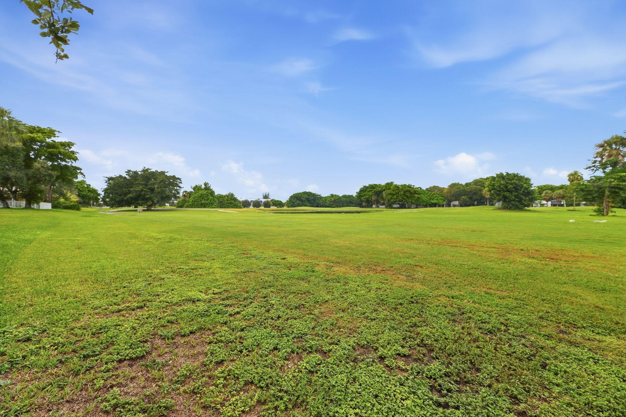 9823 N Grand Duke, Tamarac FL 33321