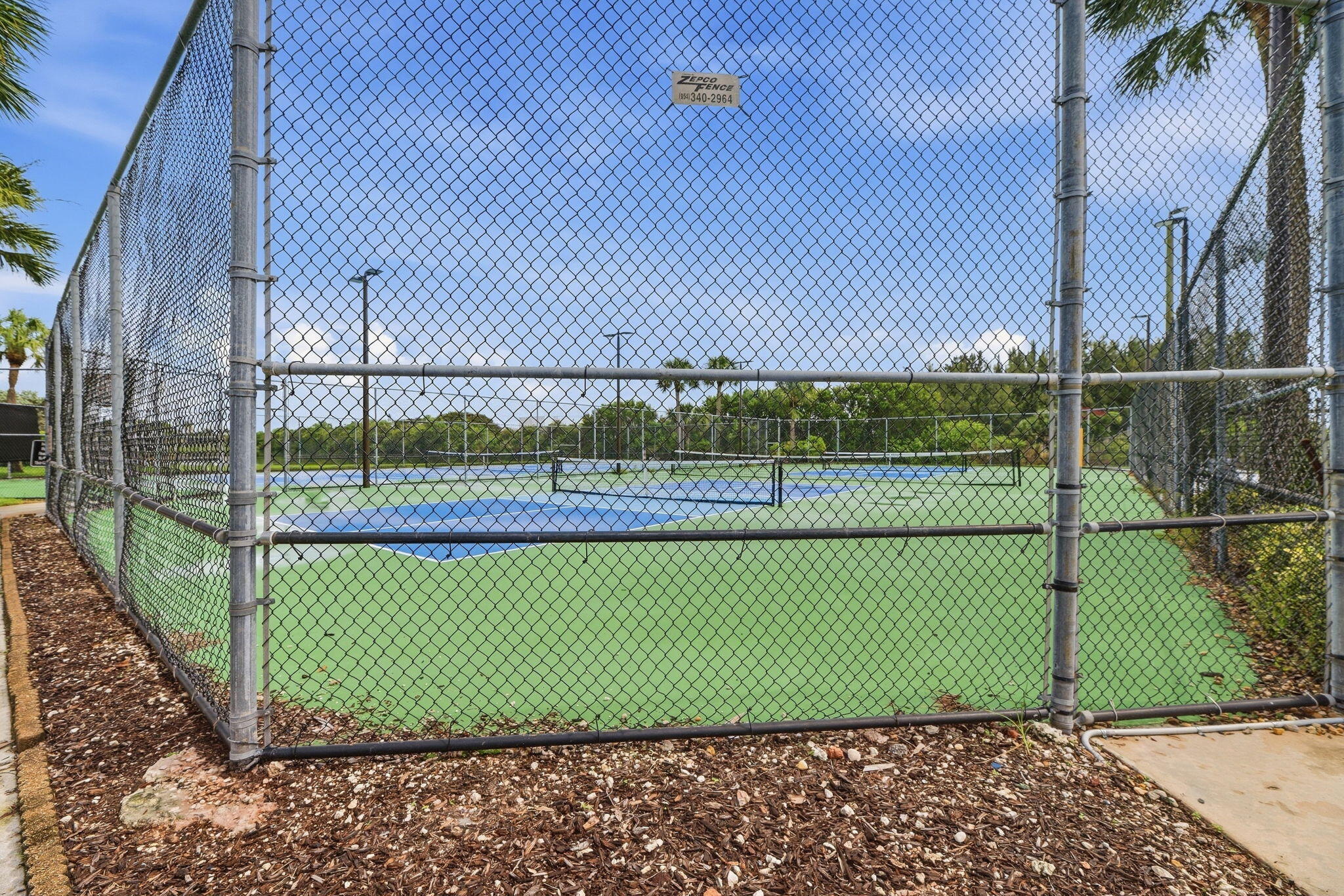 9823 N Grand Duke, Tamarac FL 33321