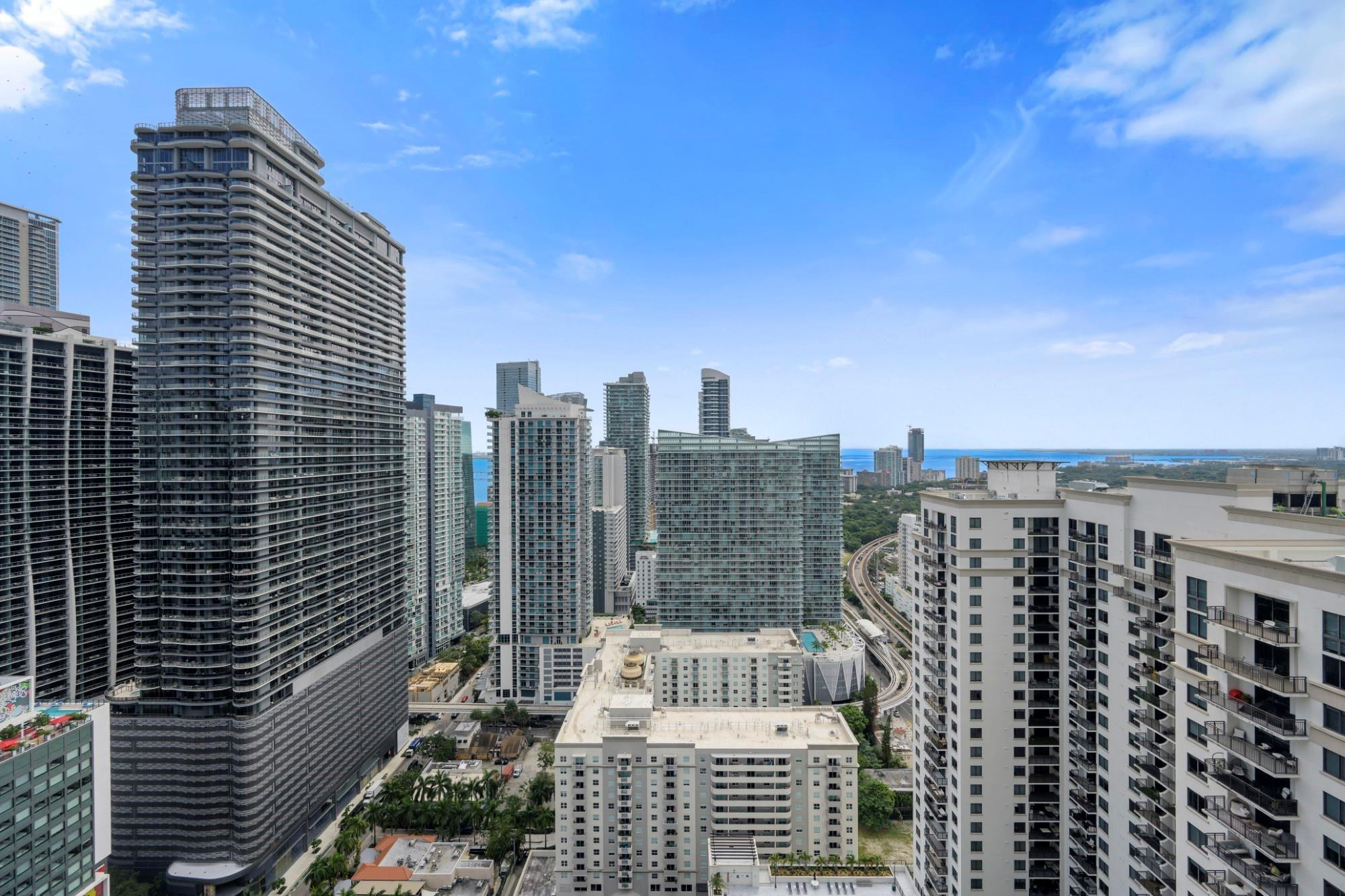 55 SW 9th #3705, Miami FL 33130