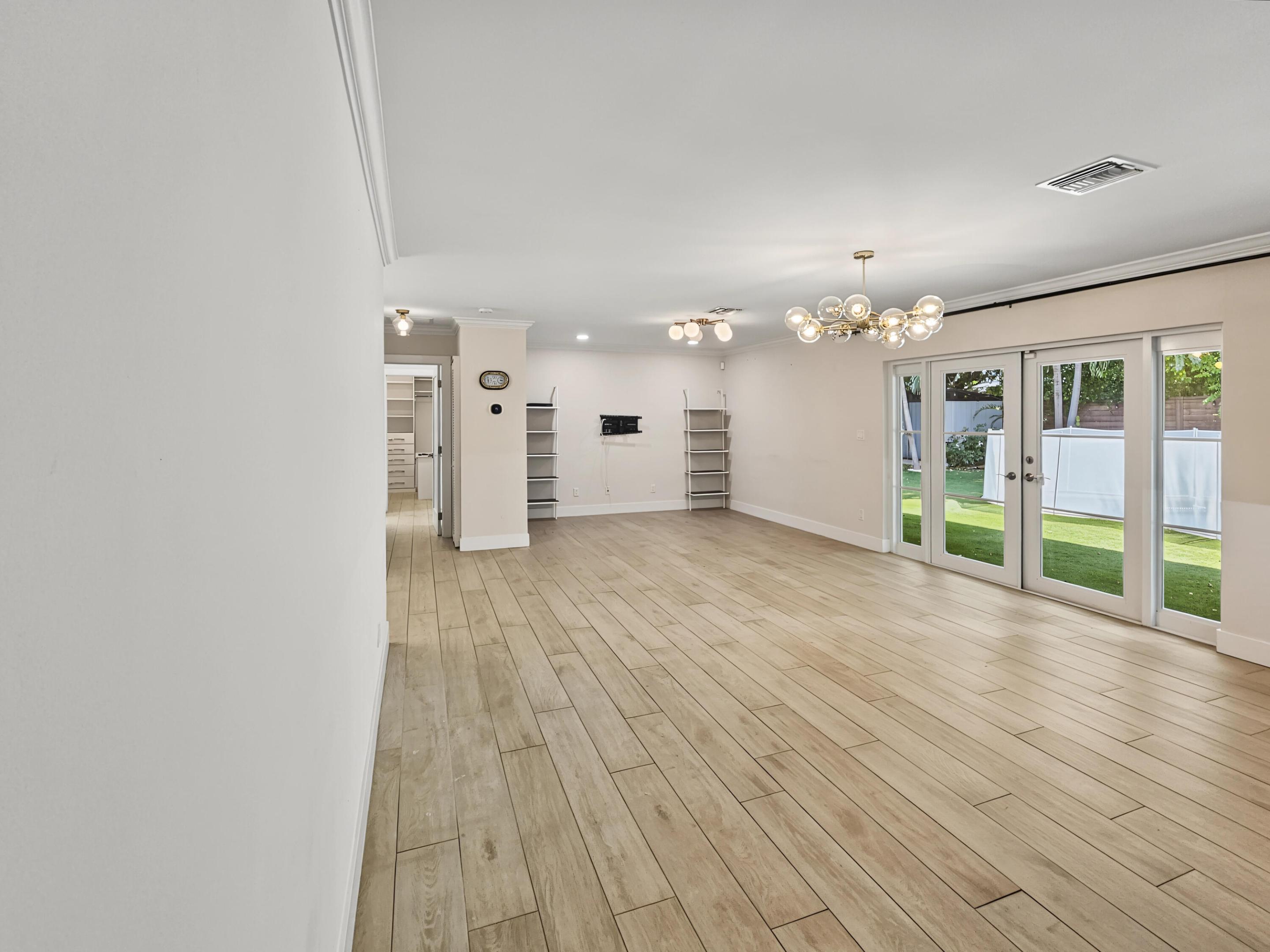 2411 S Olive, West Palm Beach FL 33401