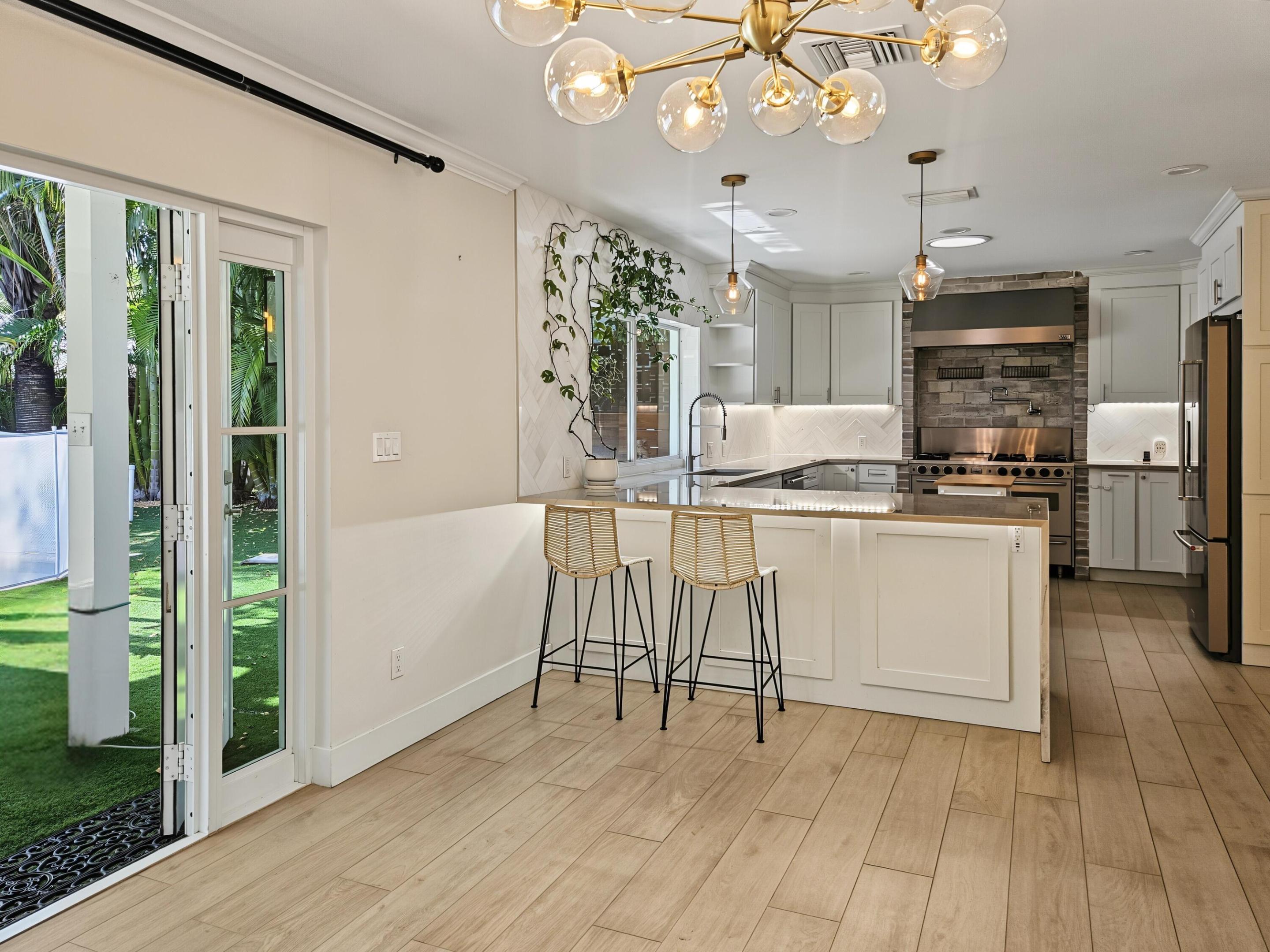 2411 S Olive, West Palm Beach FL 33401