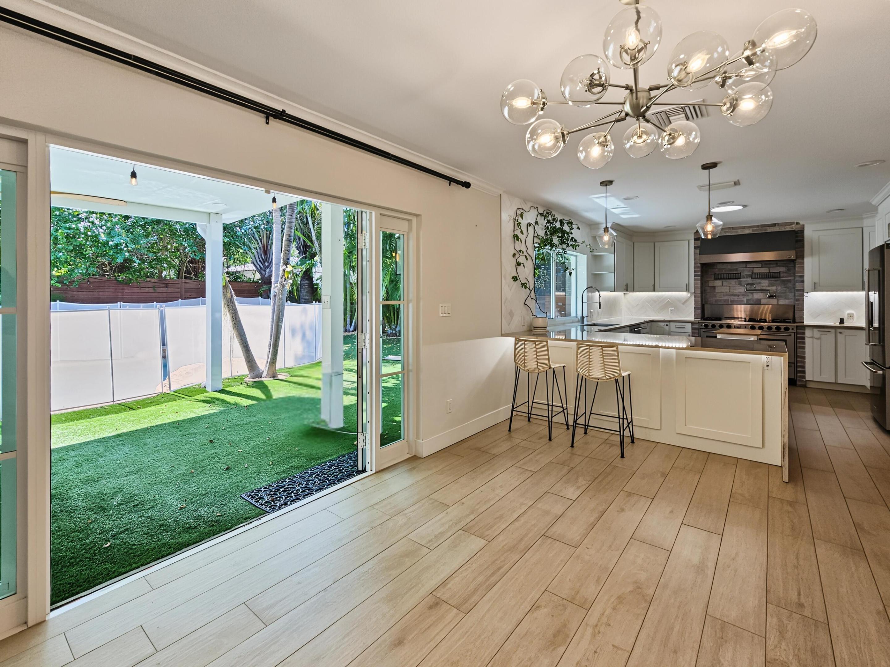2411 S Olive, West Palm Beach FL 33401