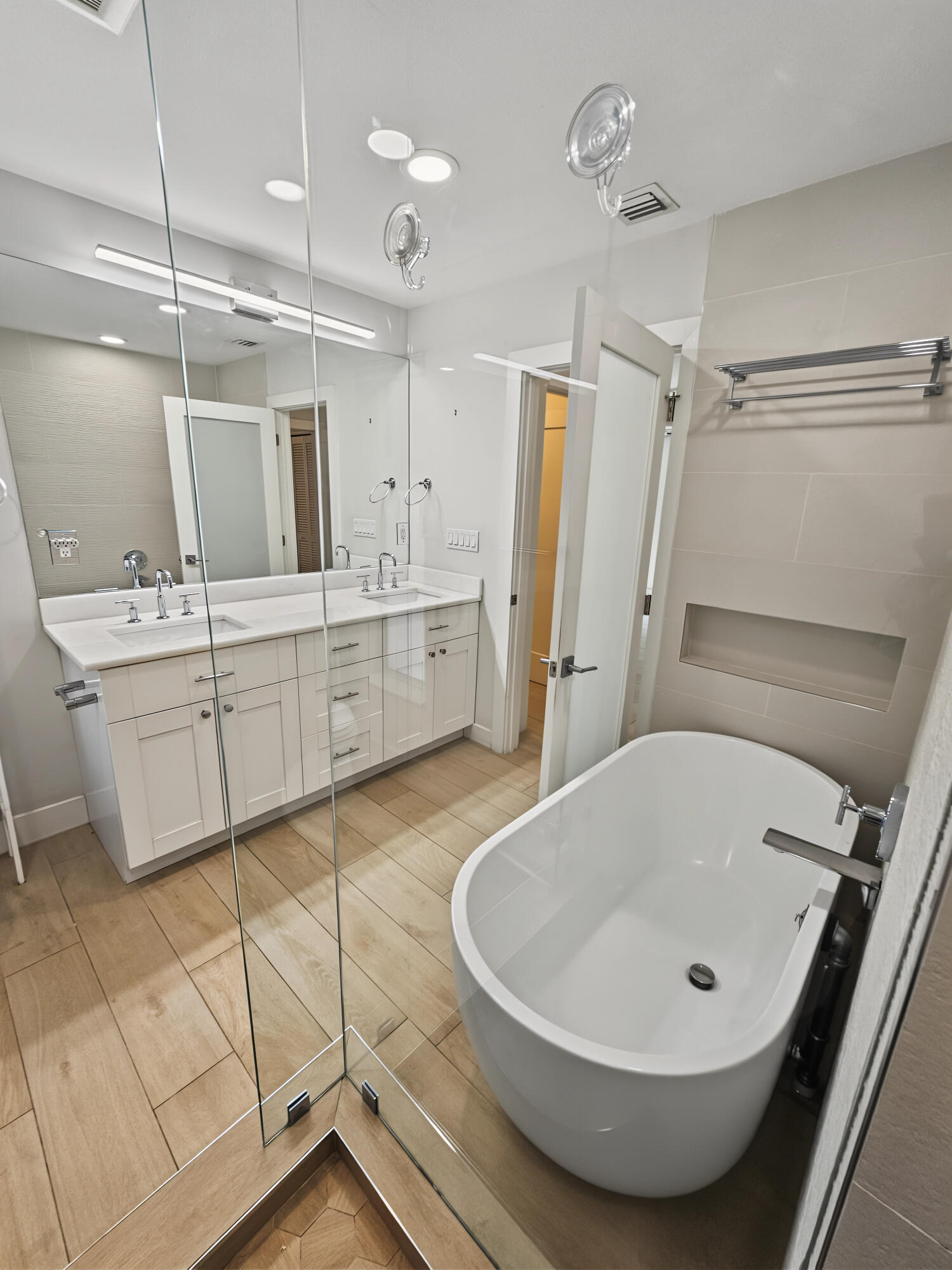 2411 S Olive, West Palm Beach FL 33401