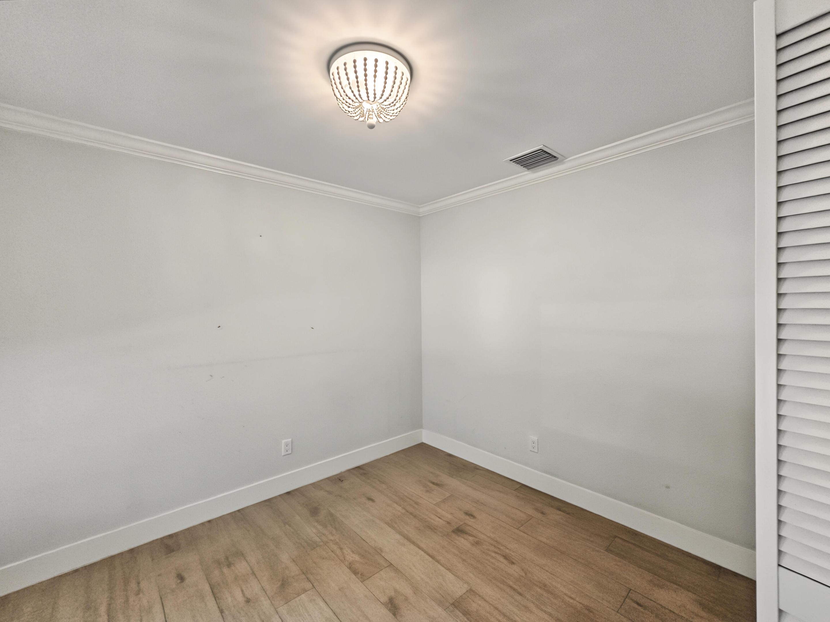 2411 S Olive, West Palm Beach FL 33401
