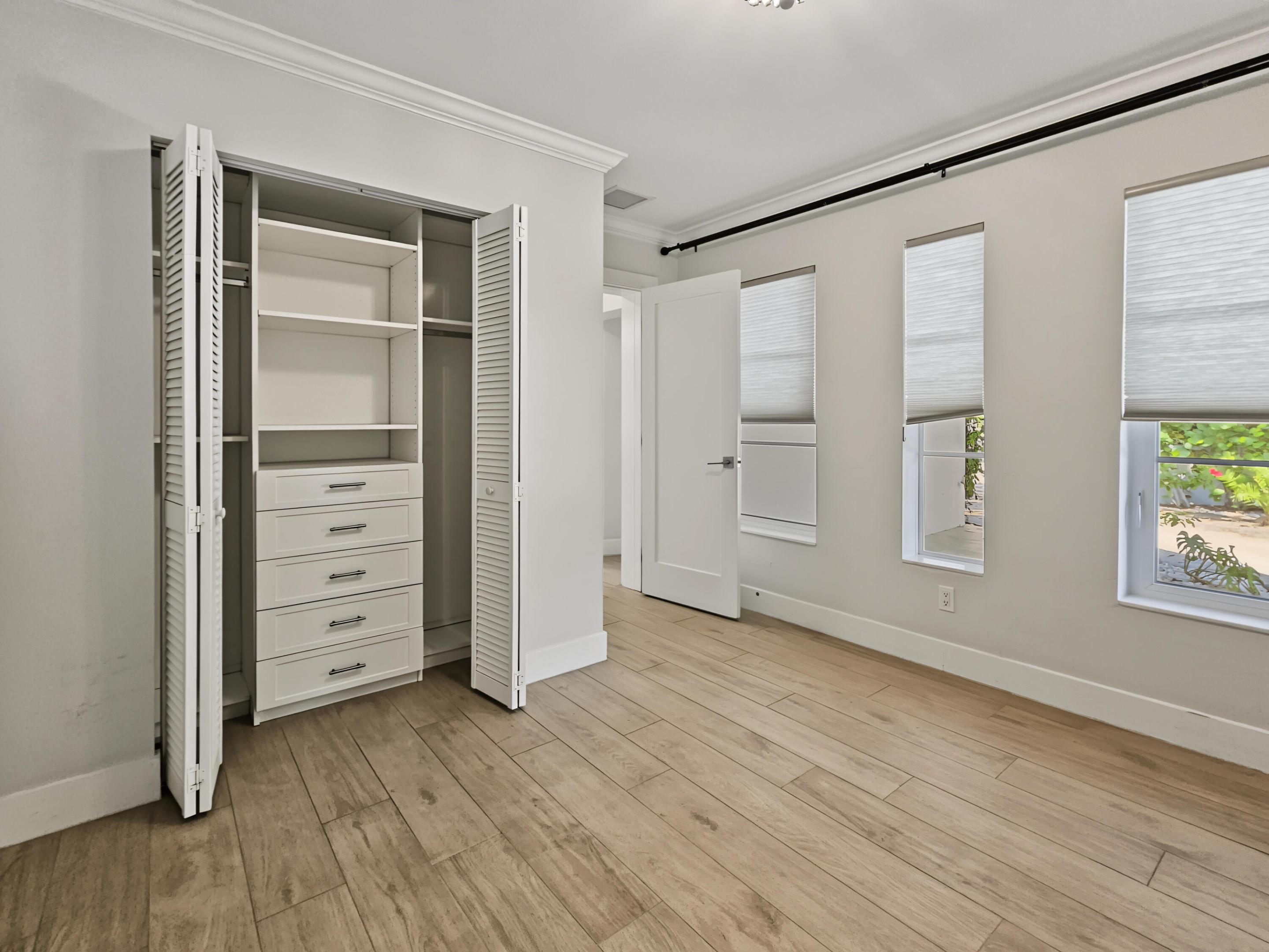 2411 S Olive, West Palm Beach FL 33401