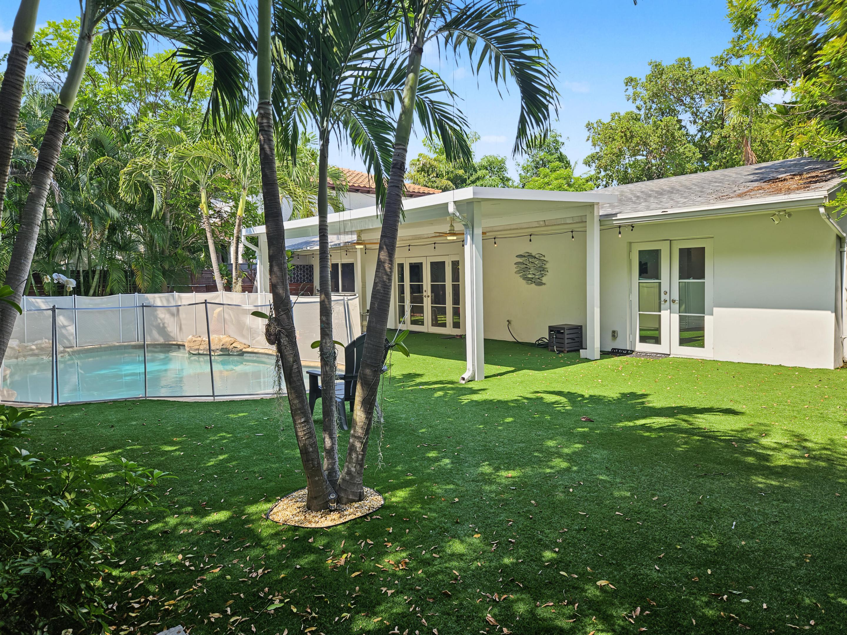 2411 S Olive, West Palm Beach FL 33401