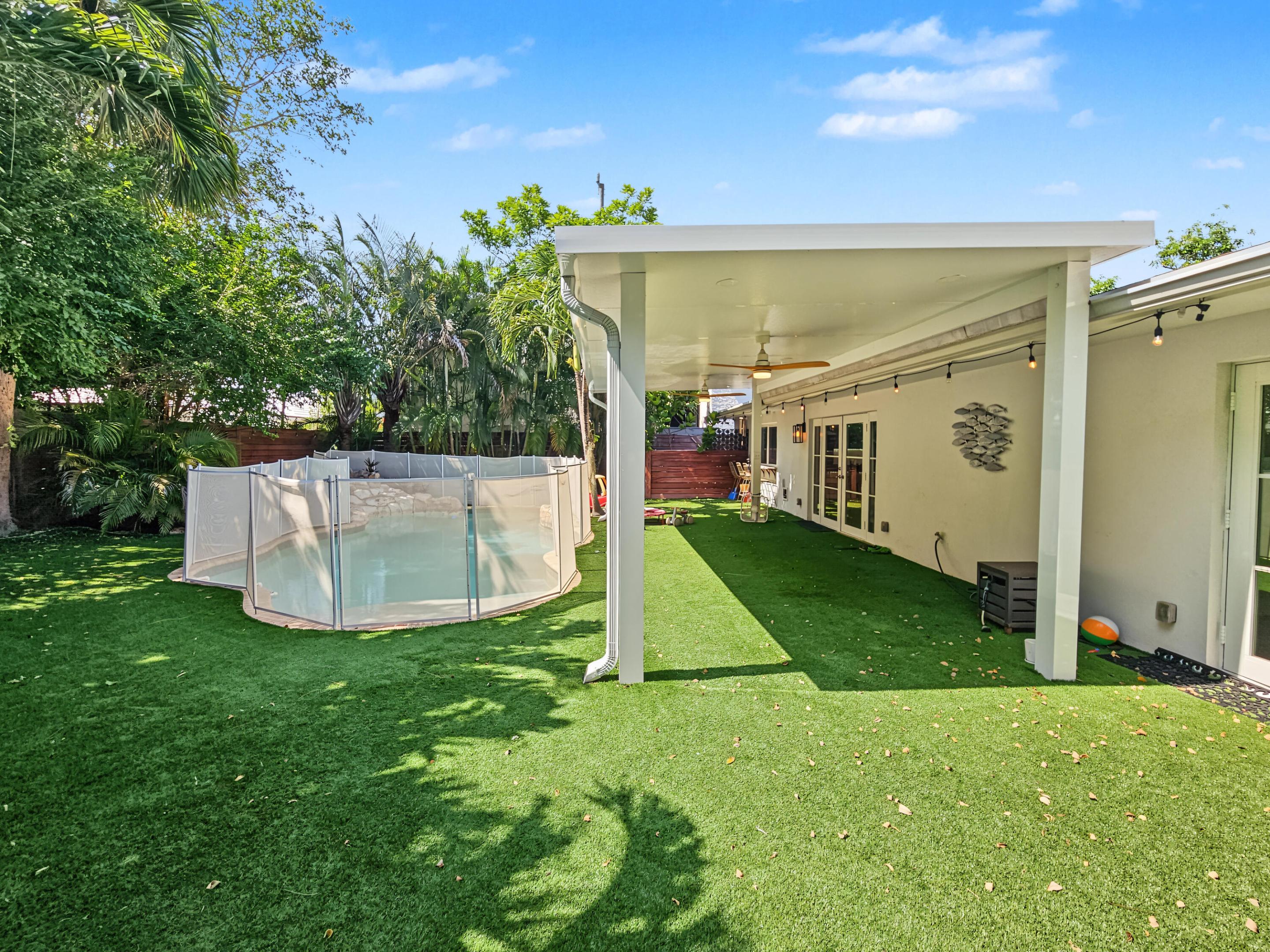2411 S Olive, West Palm Beach FL 33401
