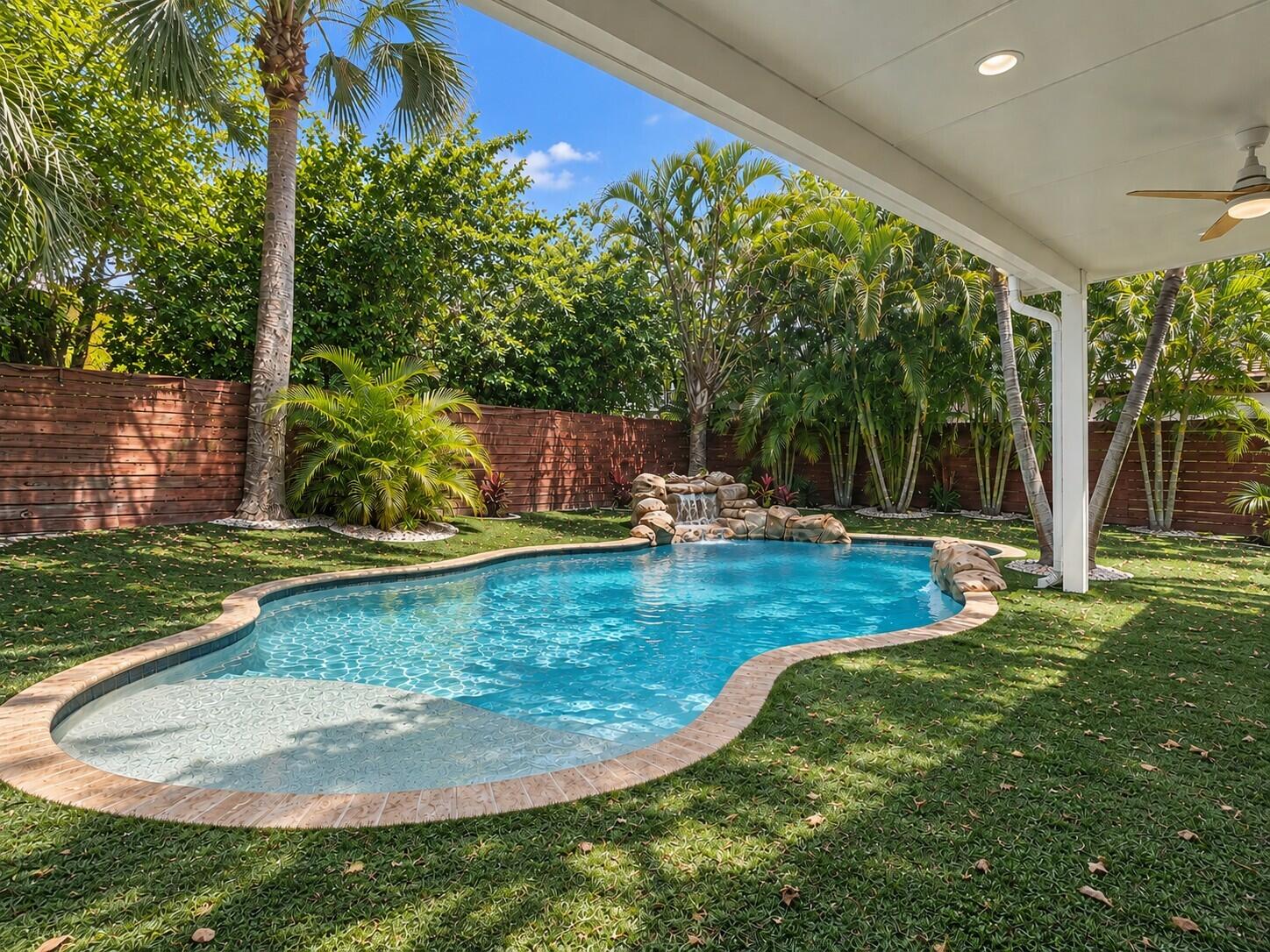 2411 S Olive, West Palm Beach FL 33401