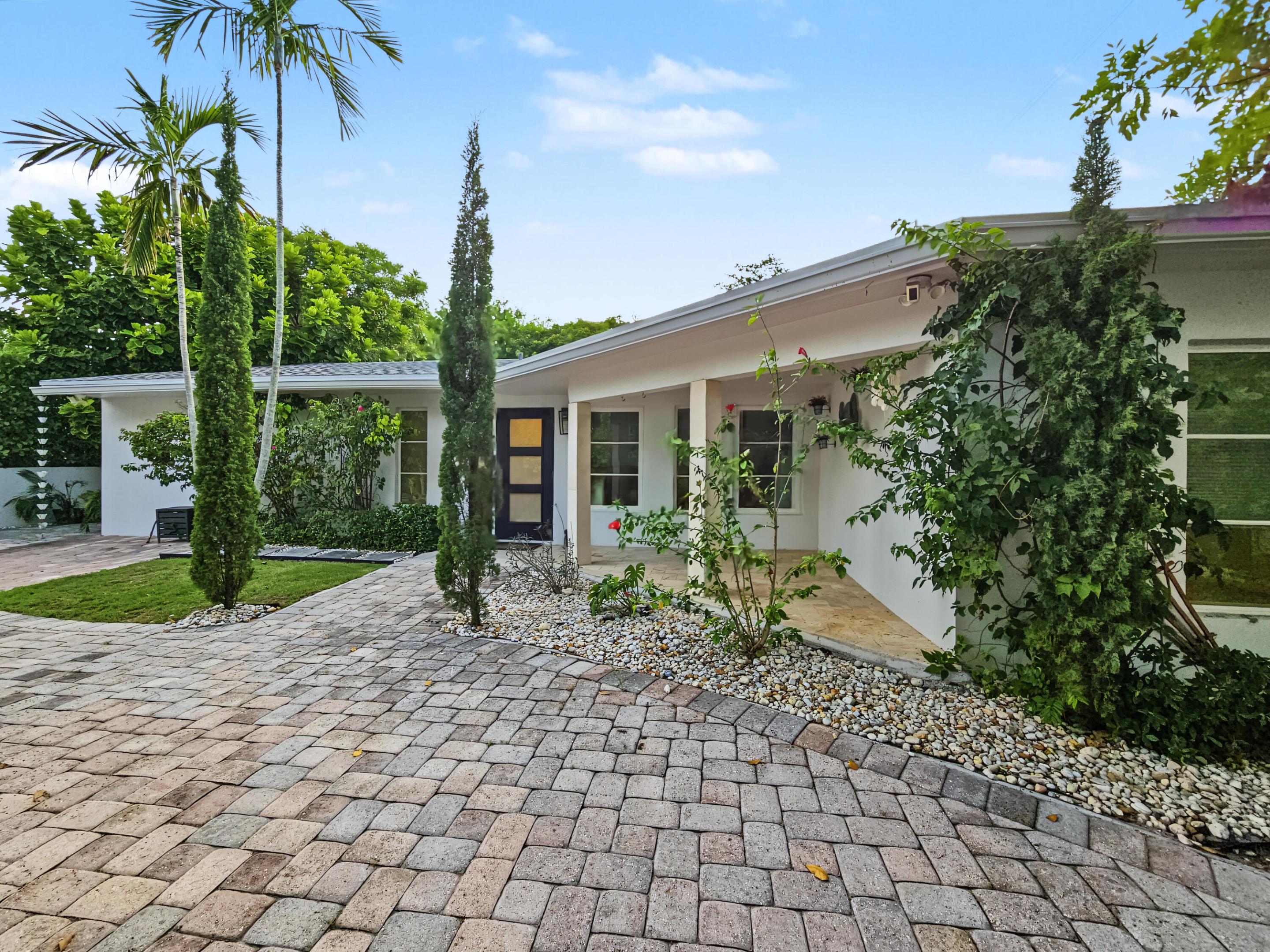 2411 S Olive, West Palm Beach FL 33401
