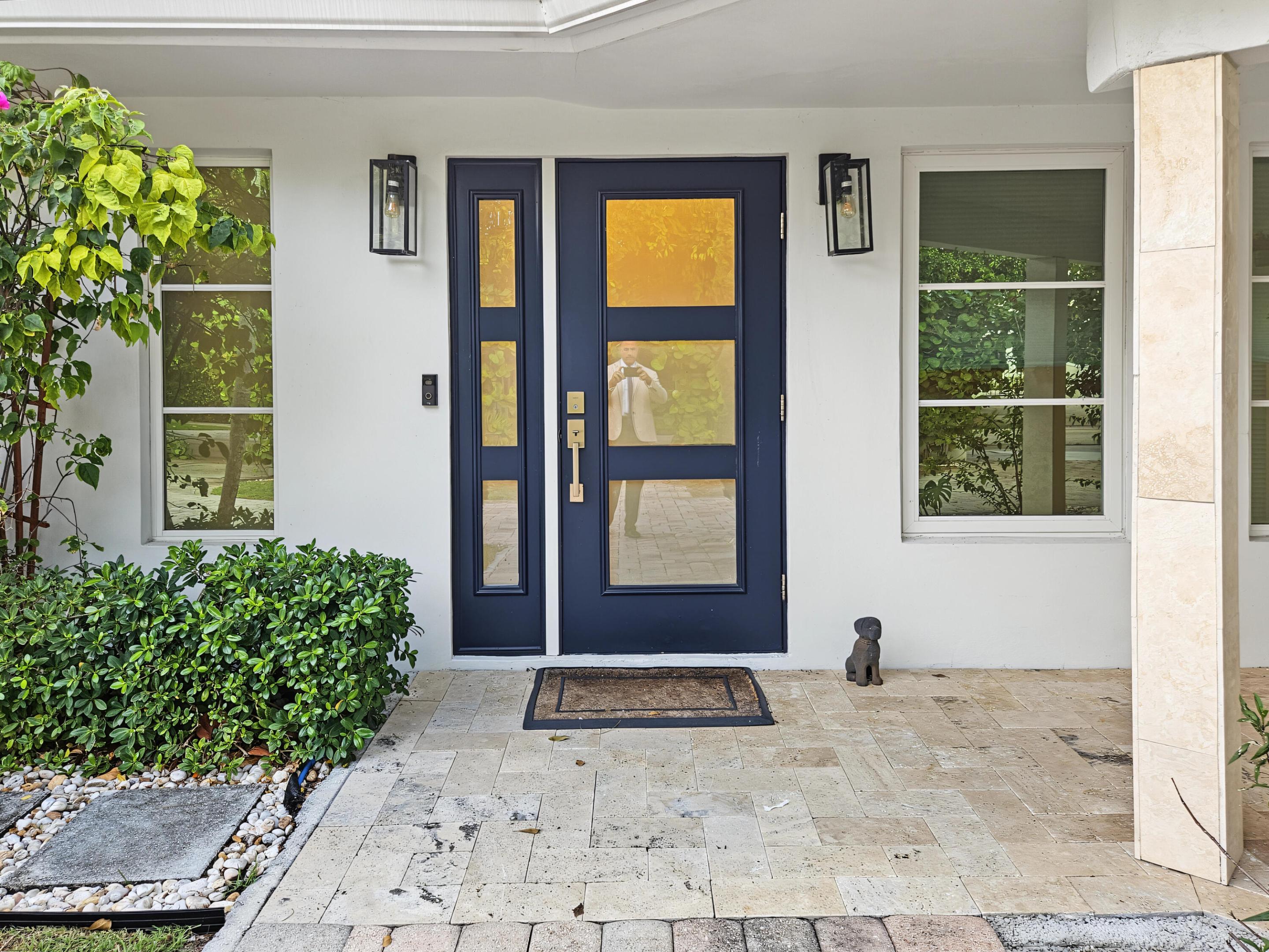 2411 S Olive, West Palm Beach FL 33401