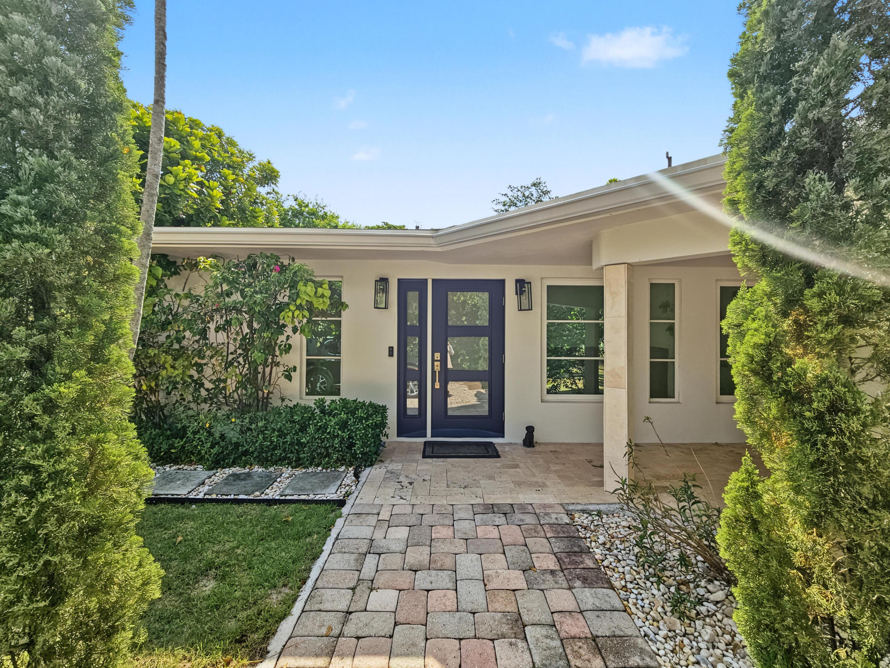 2411 S Olive, West Palm Beach FL 33401