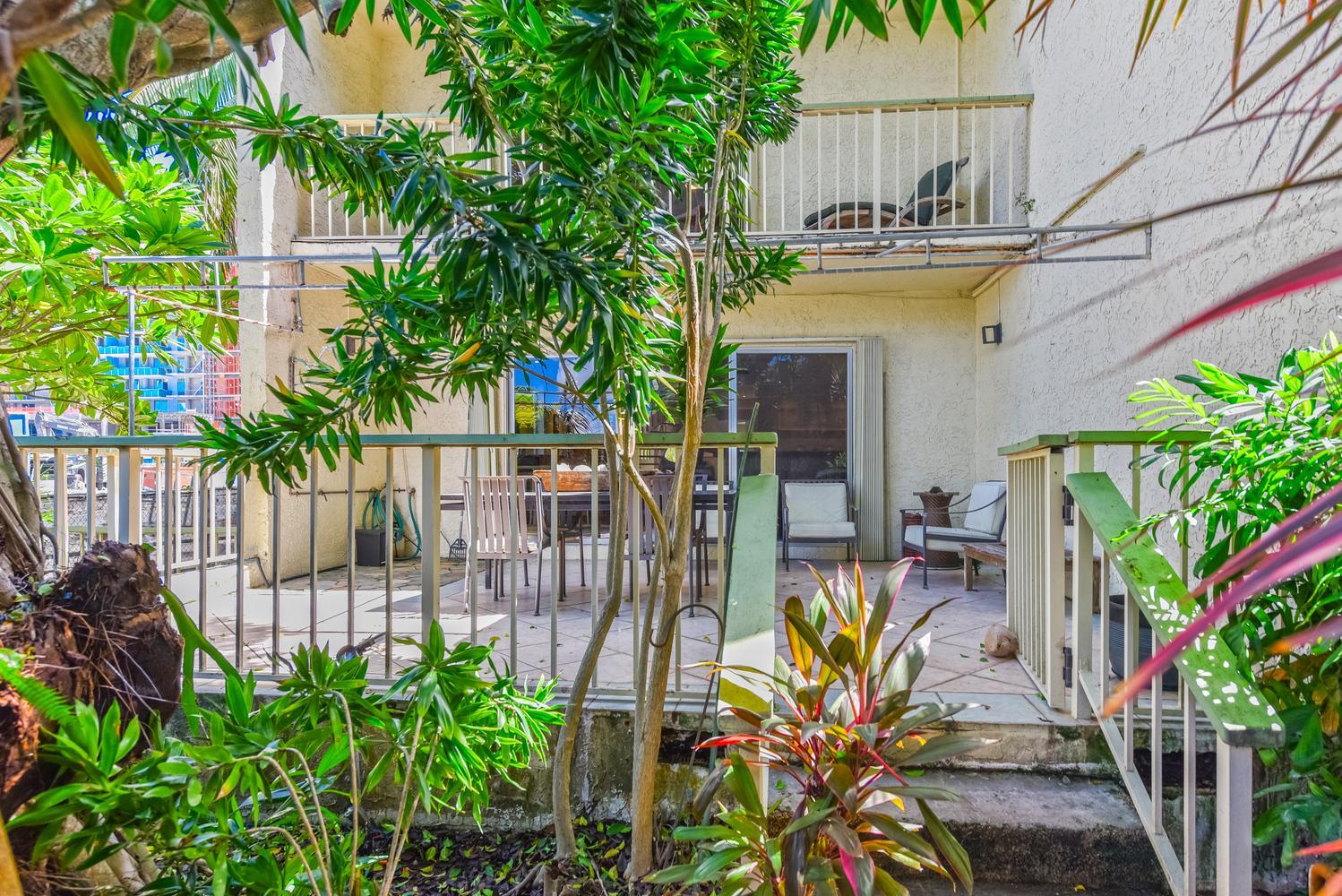 1172 HILLSBORO MILE #3-3, Hillsboro Beach FL 33062