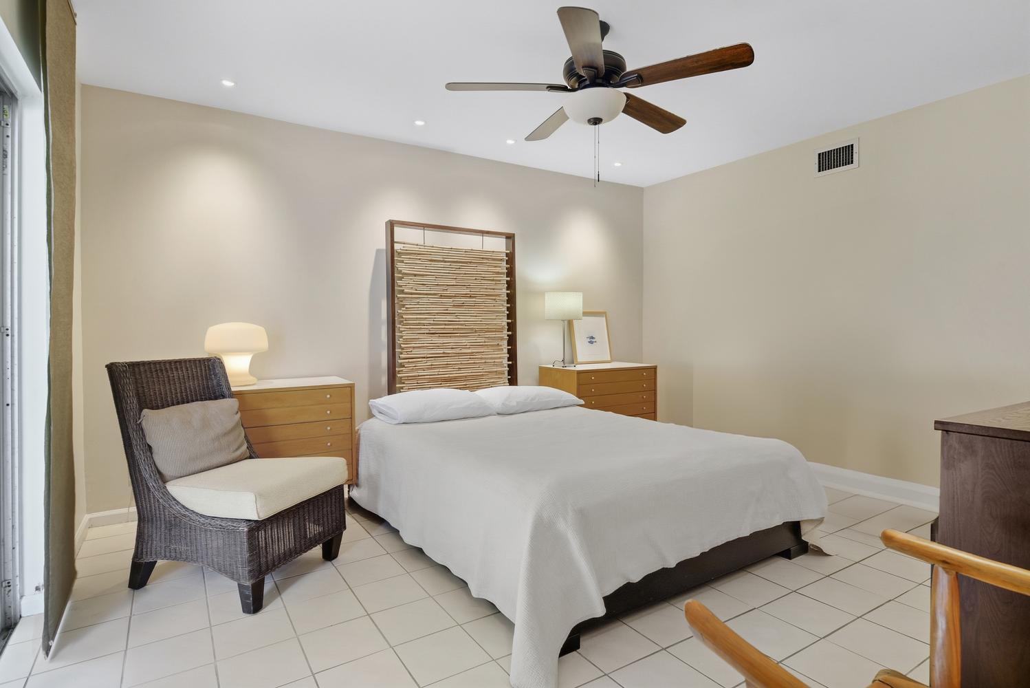1172 HILLSBORO MILE #3-3, Hillsboro Beach FL 33062