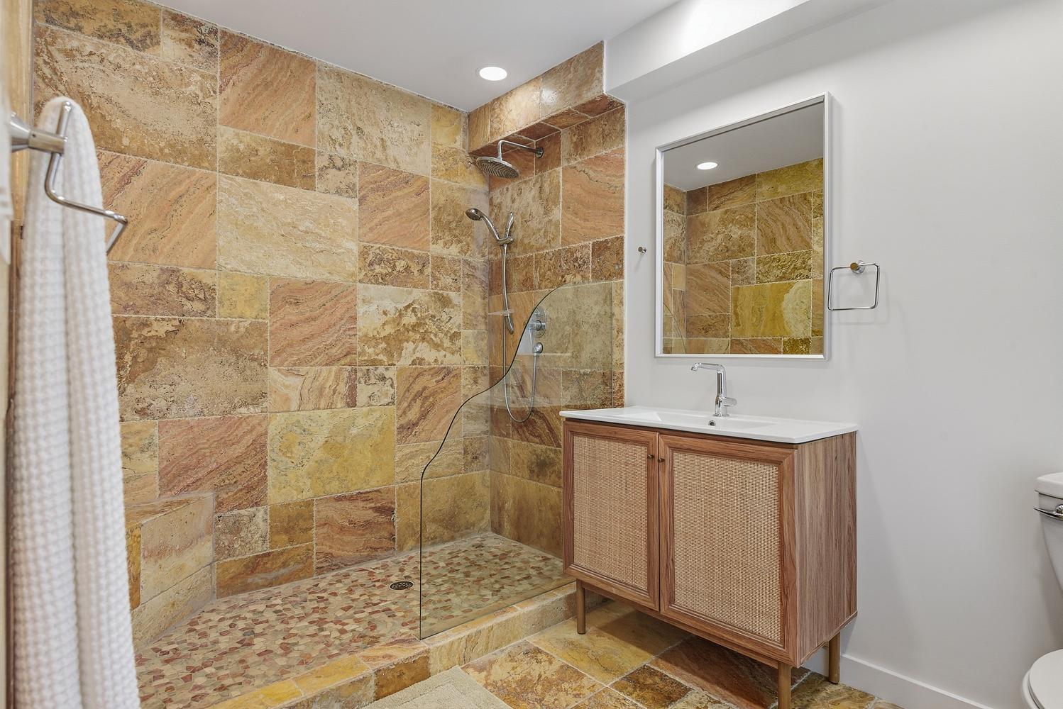 1172 HILLSBORO MILE #3-3, Hillsboro Beach FL 33062