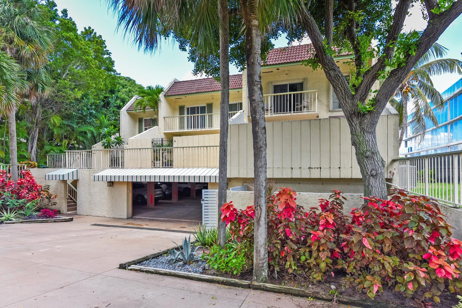 1172 HILLSBORO MILE #3-3, Hillsboro Beach FL 33062