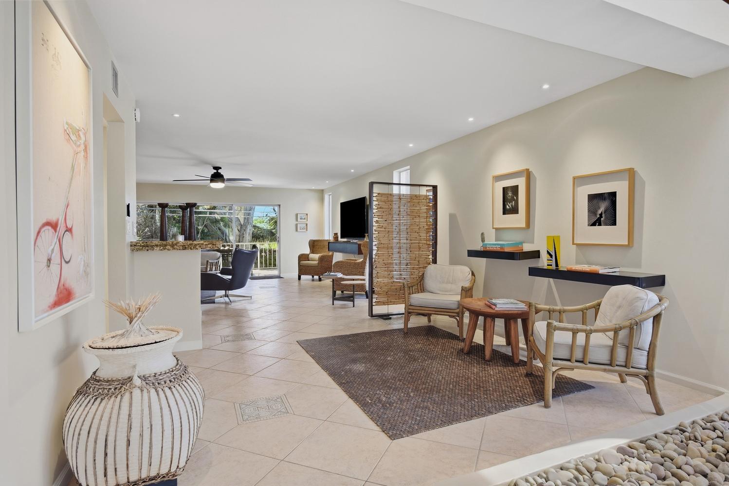 1172 HILLSBORO MILE #3-3, Hillsboro Beach FL 33062