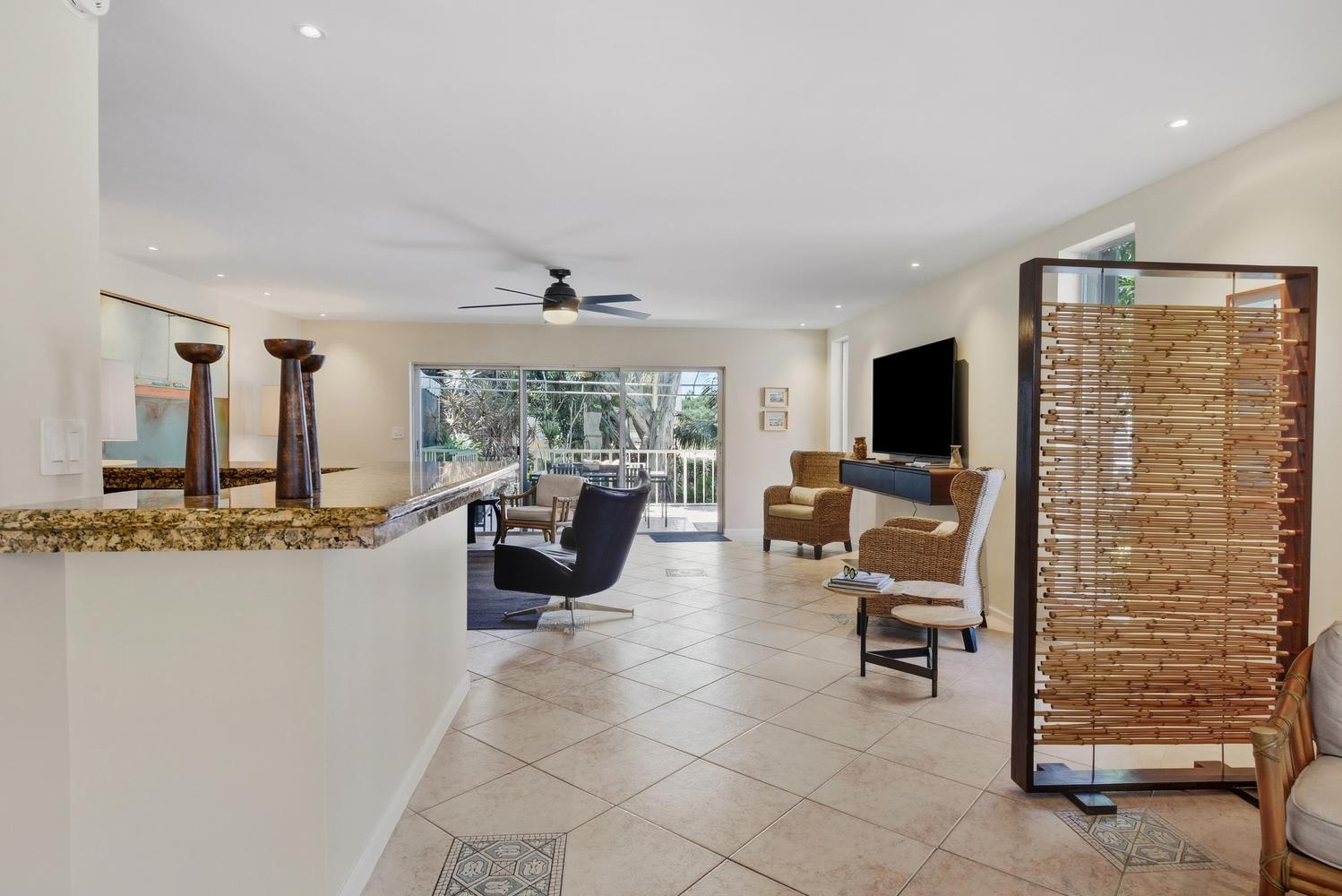 1172 HILLSBORO MILE #3-3, Hillsboro Beach FL 33062