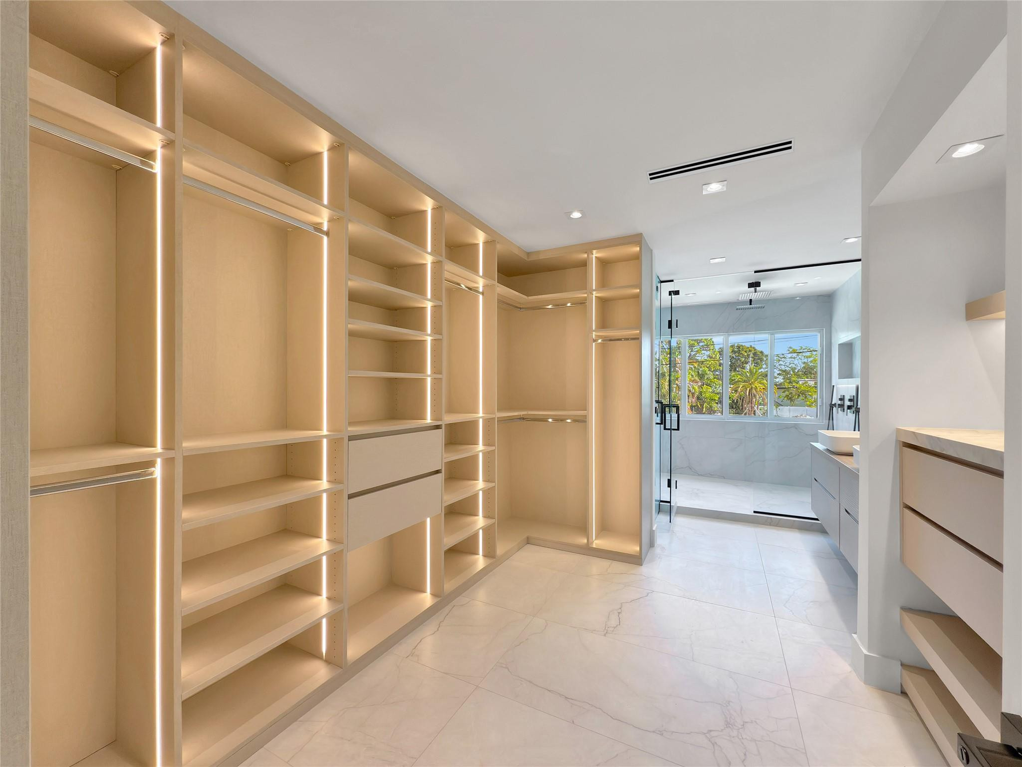 729 NE 17th, Fort Lauderdale FL 33304