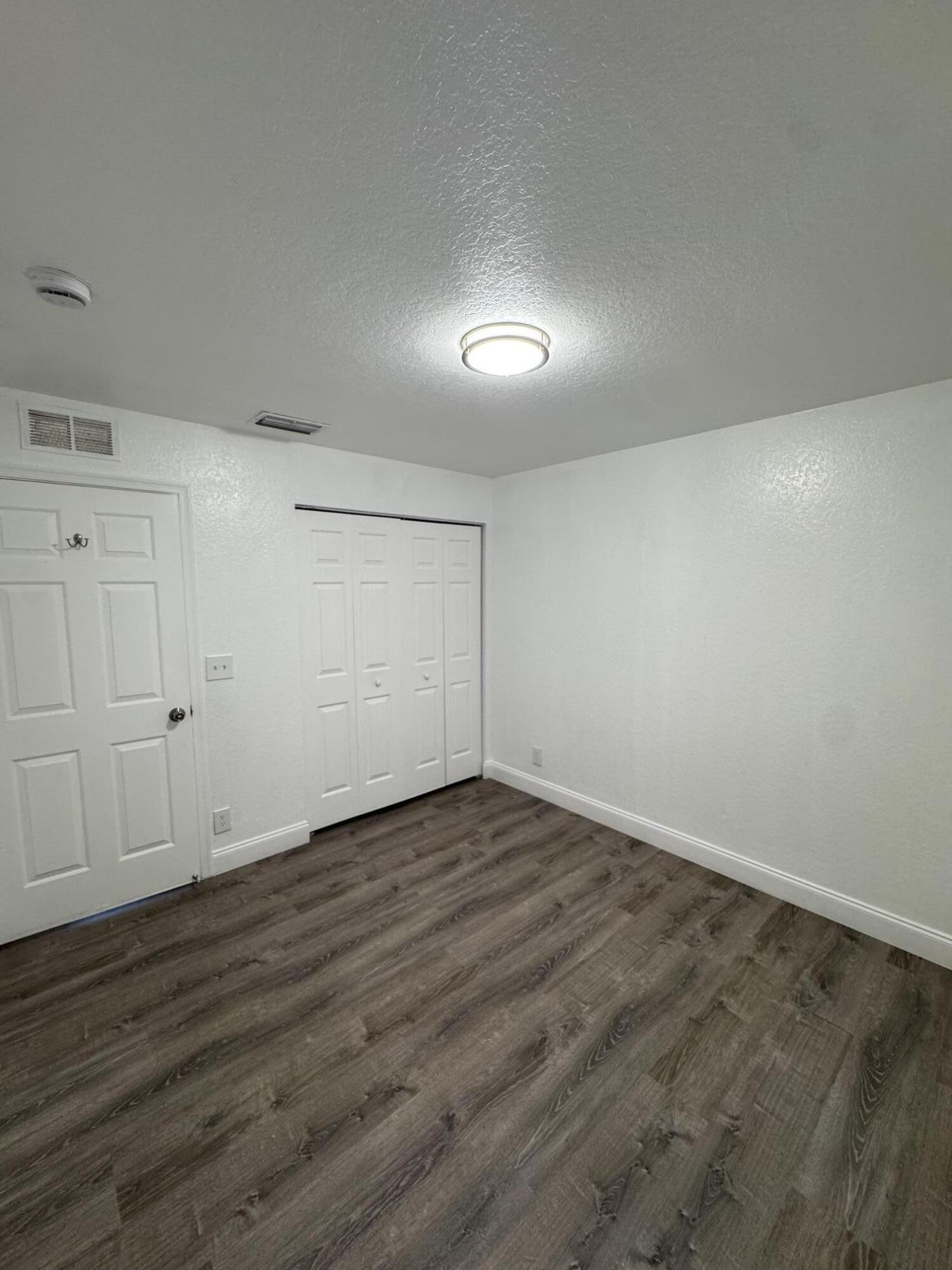 1193 Colonial Palms, West Palm Beach FL 33406