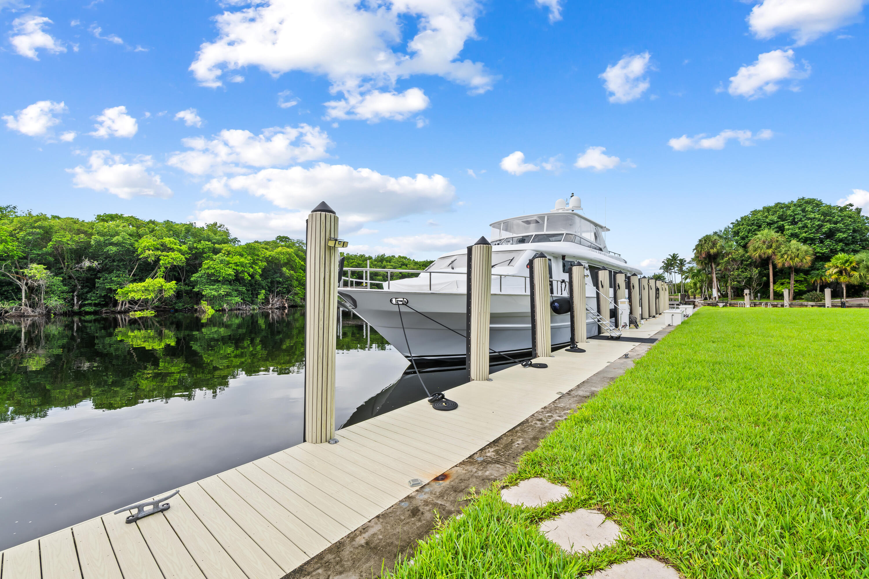 2461 SW 27TH, Fort Lauderdale FL 33312