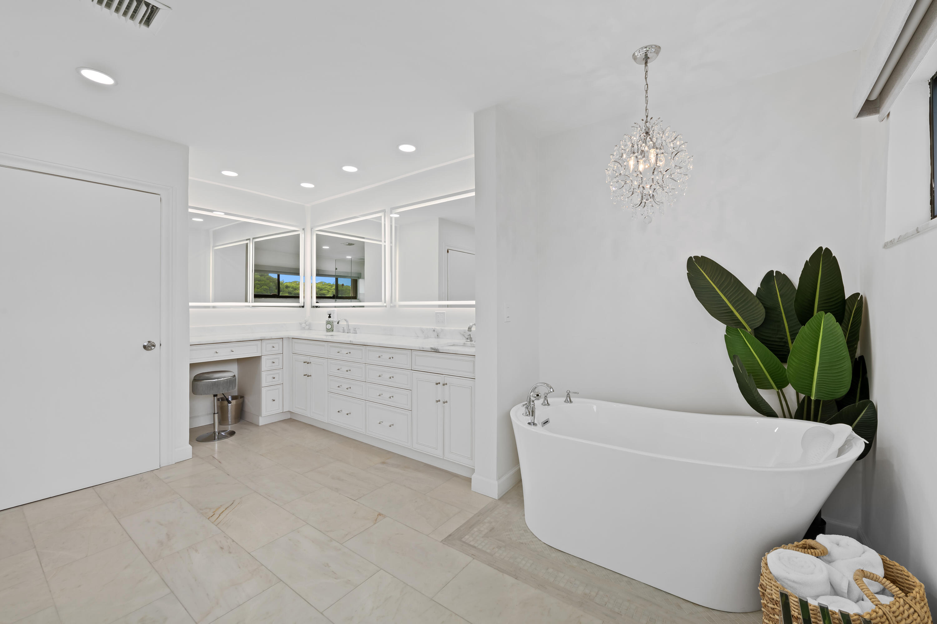 2461 SW 27TH, Fort Lauderdale FL 33312