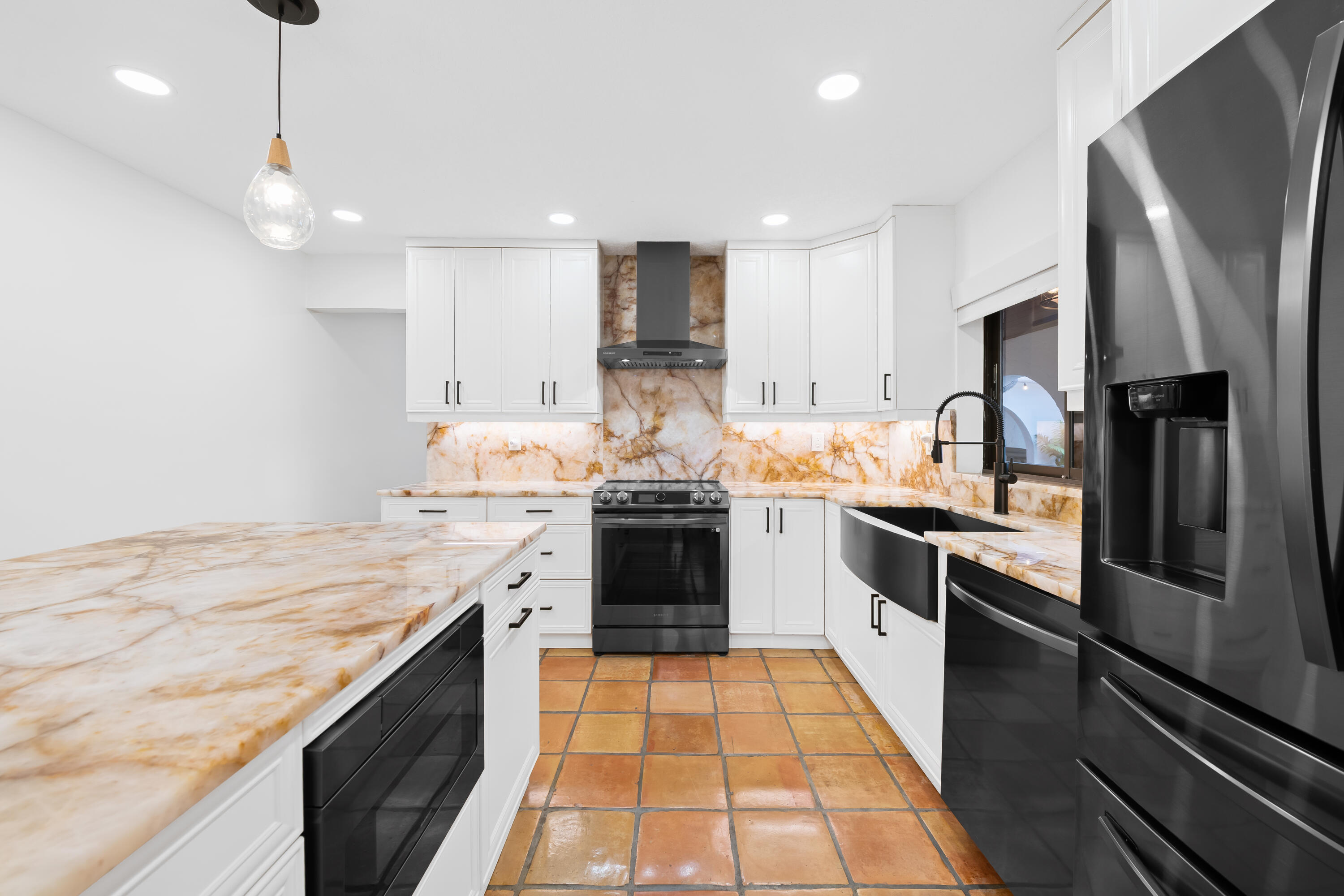 2461 SW 27TH, Fort Lauderdale FL 33312