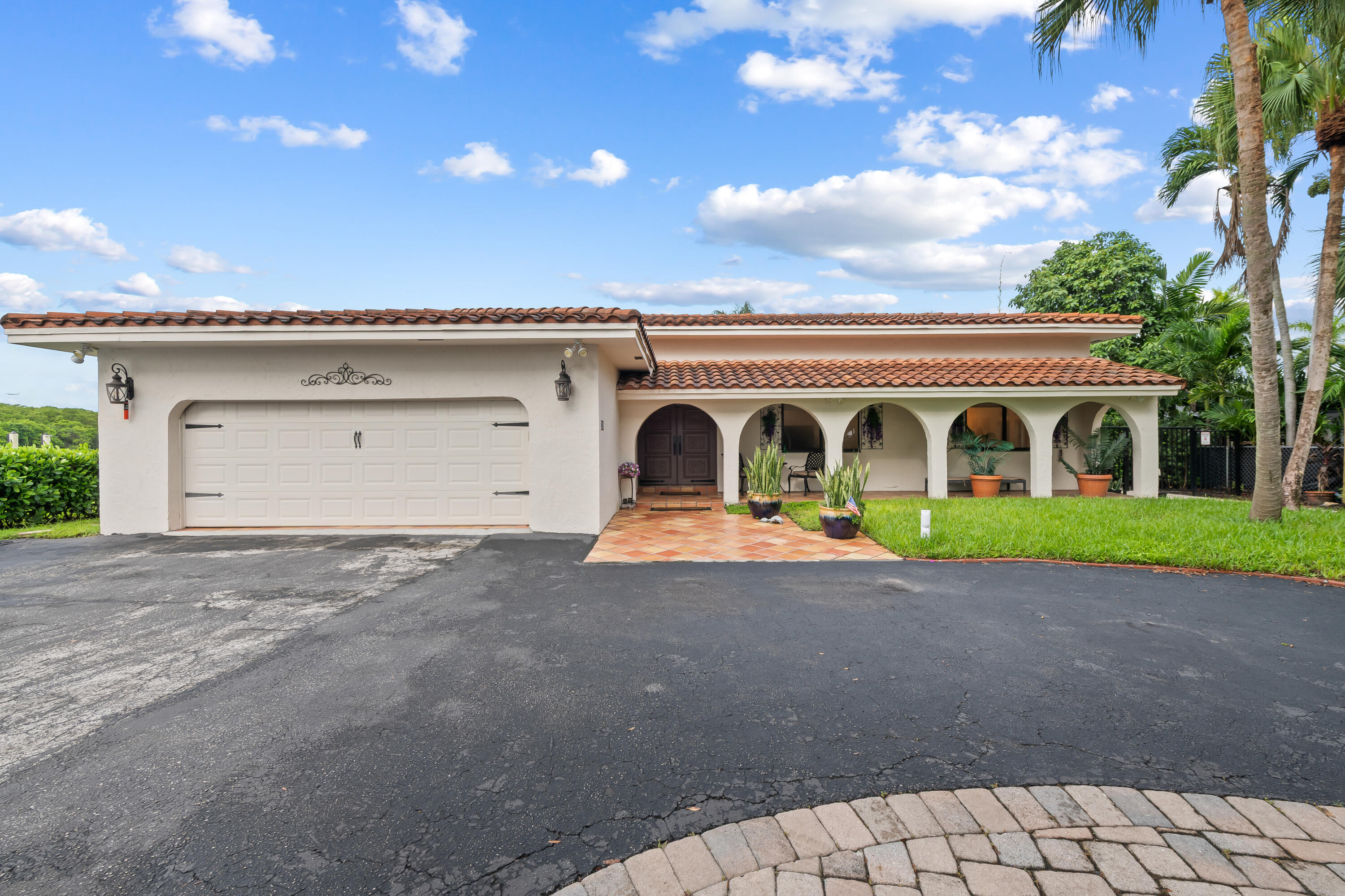 2461 SW 27TH, Fort Lauderdale FL 33312
