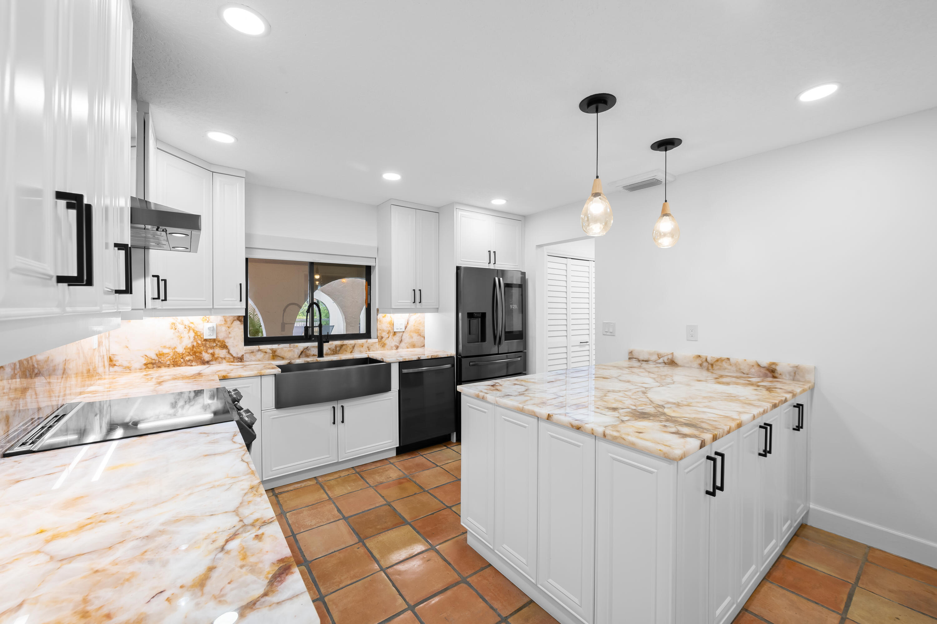 2461 SW 27TH, Fort Lauderdale FL 33312