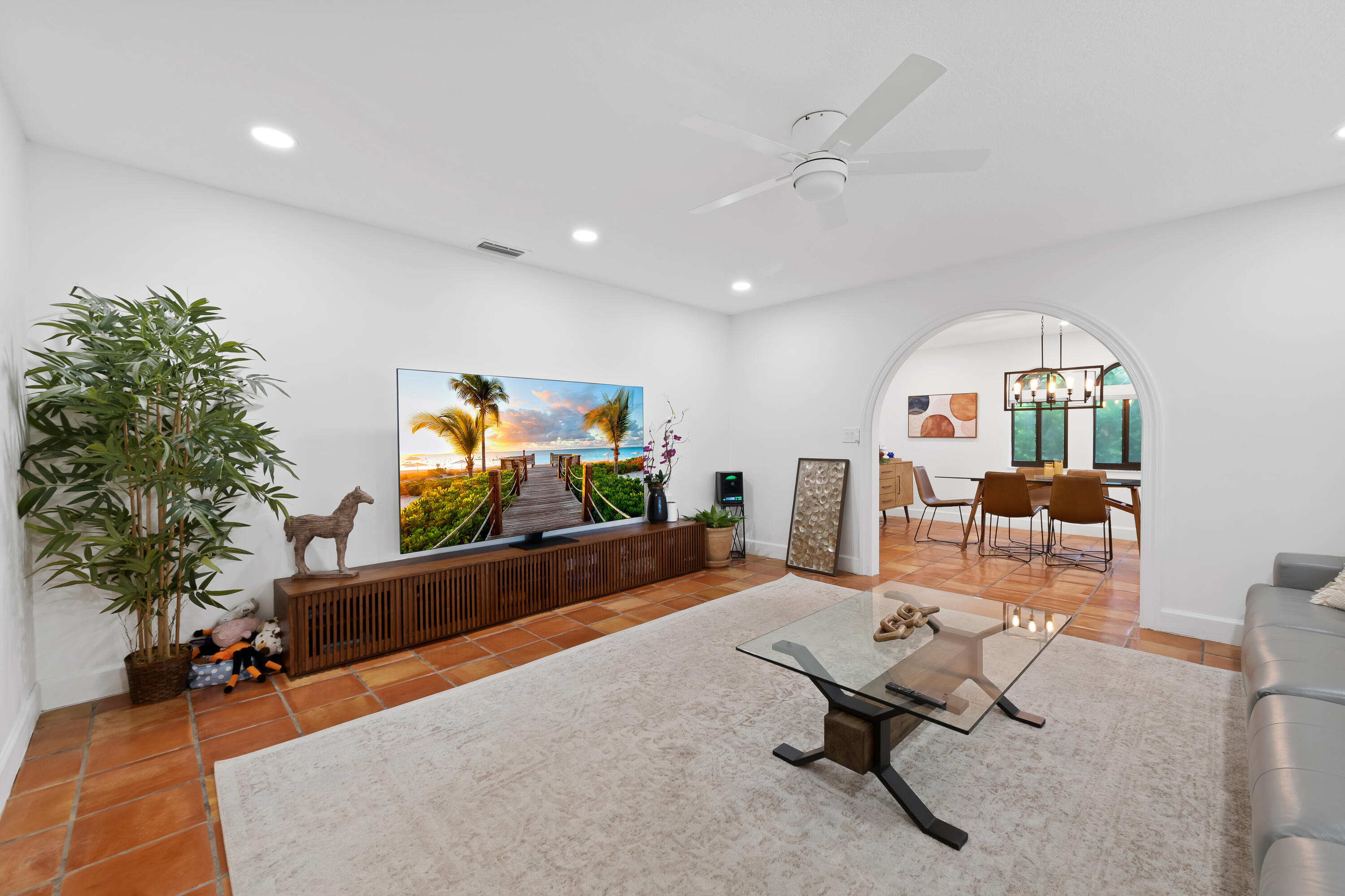 2461 SW 27TH, Fort Lauderdale FL 33312