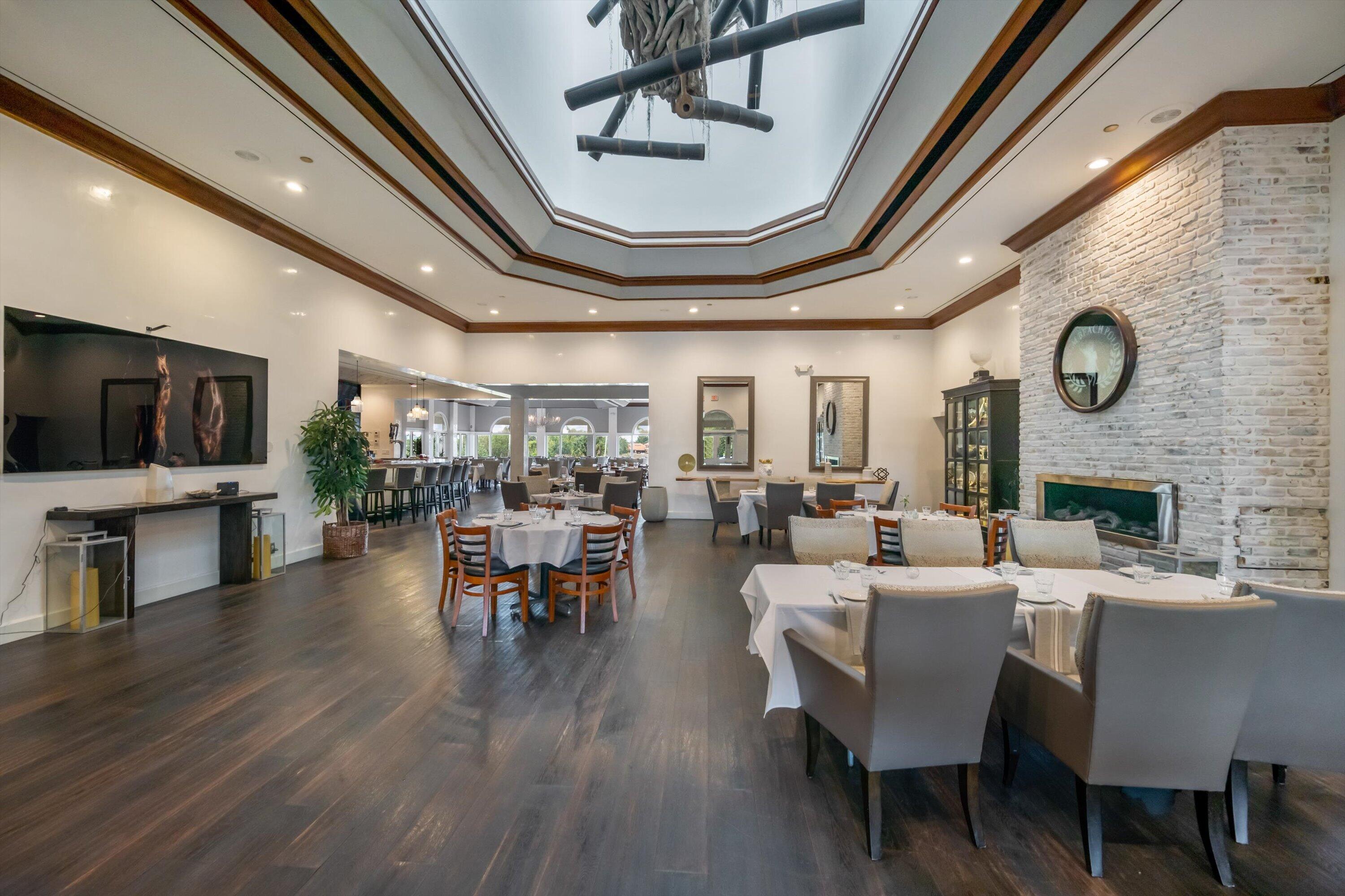 13329 Polo Club #105, Wellington FL 33414