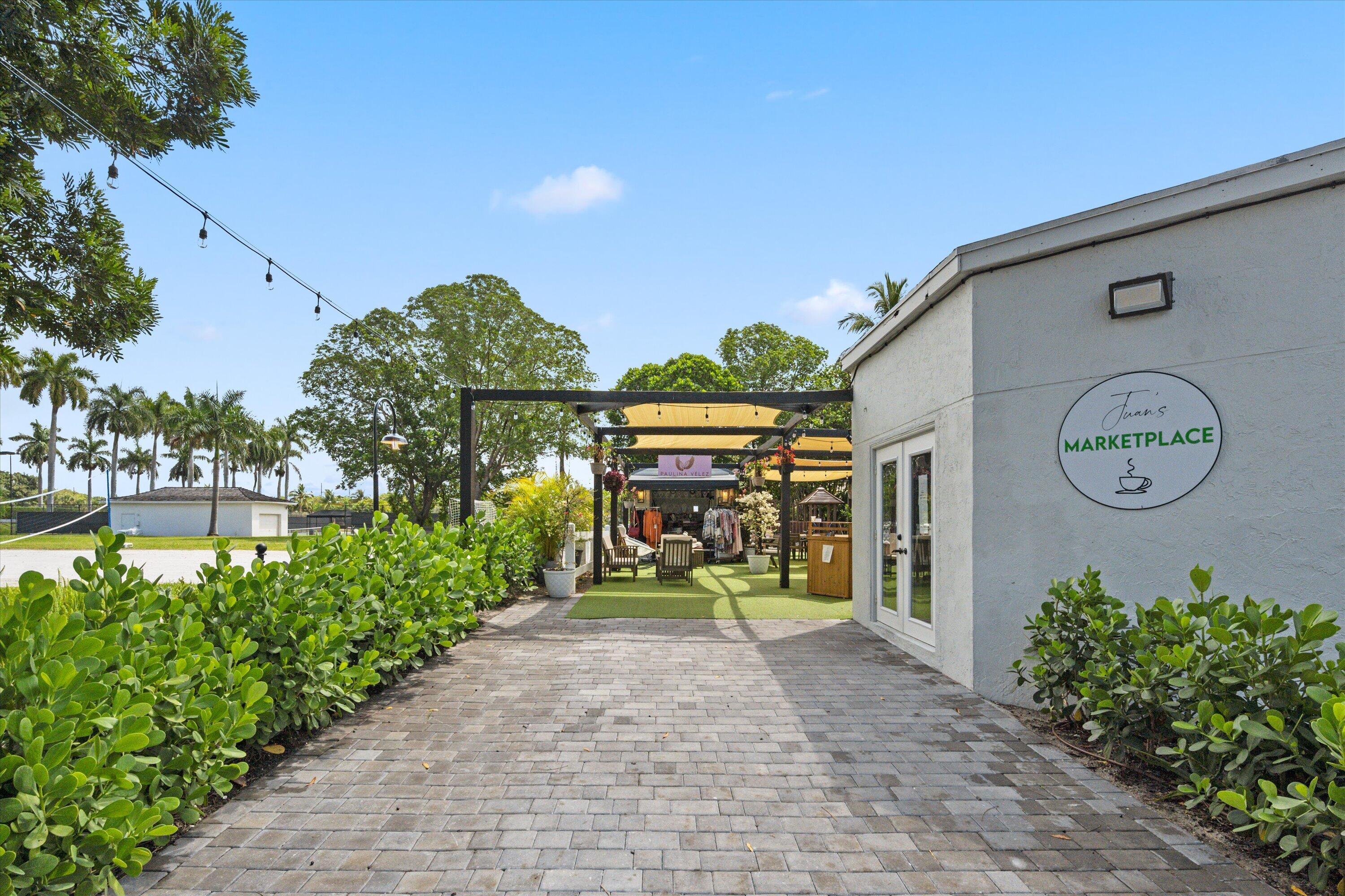 13329 Polo Club #105, Wellington FL 33414