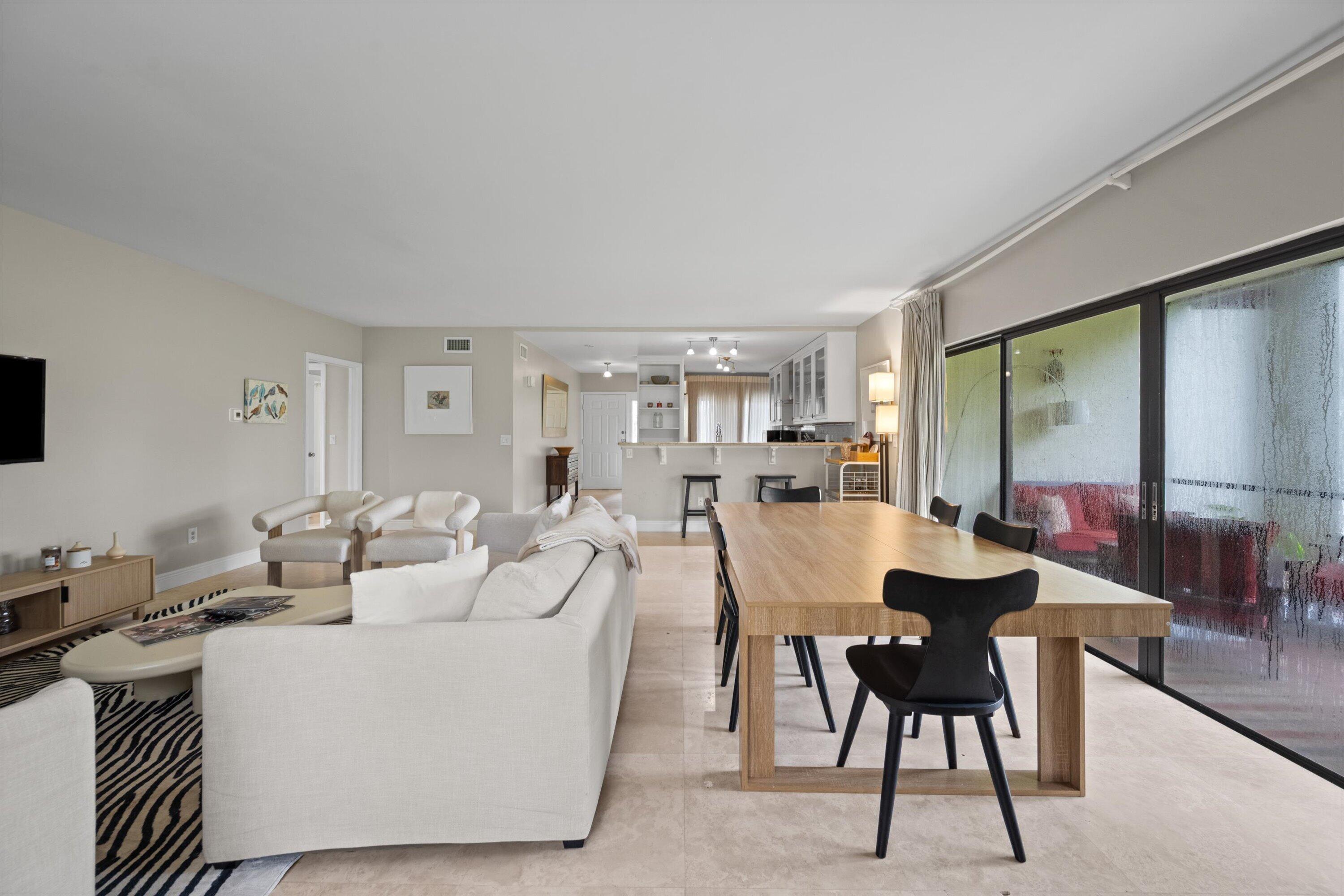 13329 Polo Club #105, Wellington FL 33414