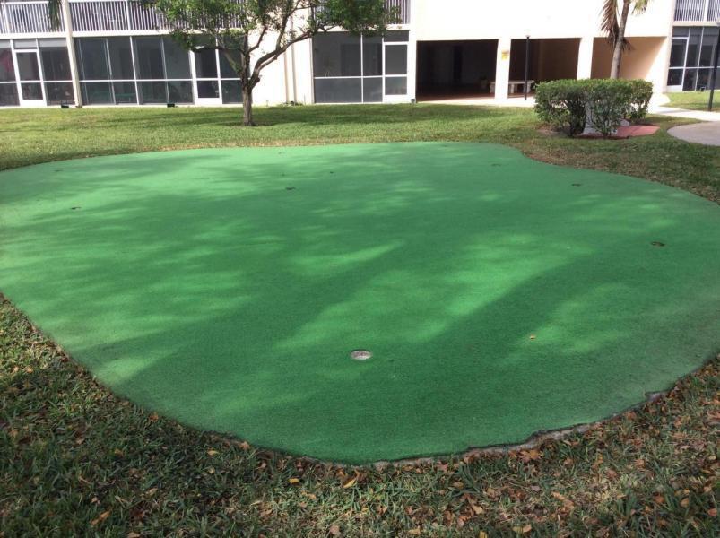 500 VILLAGE GREEN #107, Palm Springs FL 33461