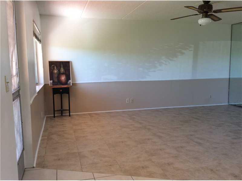 500 VILLAGE GREEN #107, Palm Springs FL 33461
