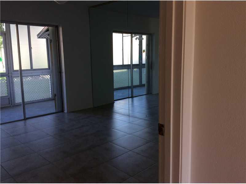 500 VILLAGE GREEN #107, Palm Springs FL 33461