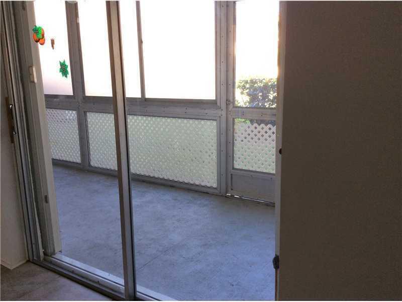 500 VILLAGE GREEN #107, Palm Springs FL 33461