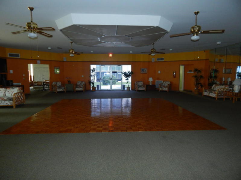 500 VILLAGE GREEN #107, Palm Springs FL 33461