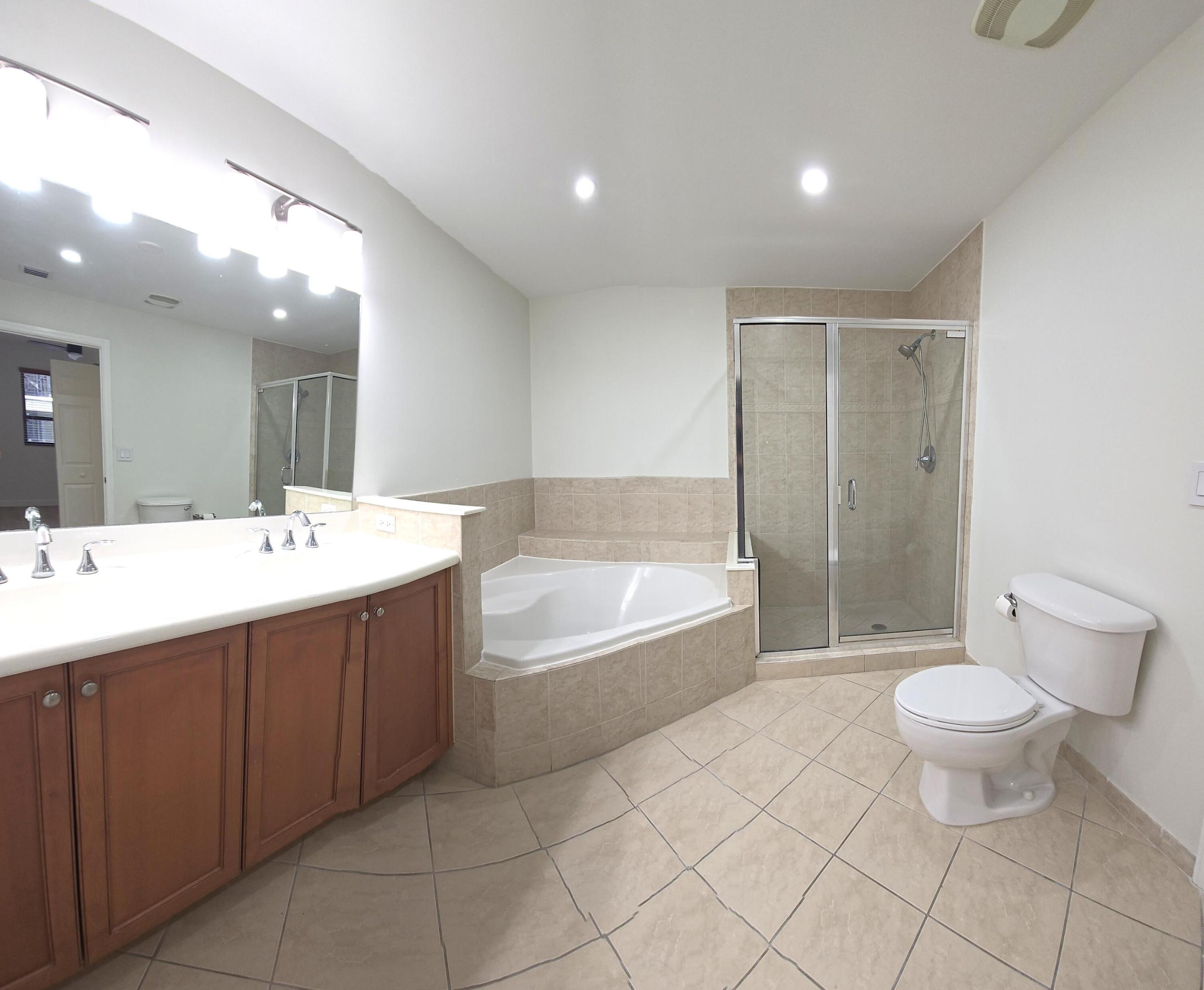 8395 SW 73RD #423, Miami FL 33143