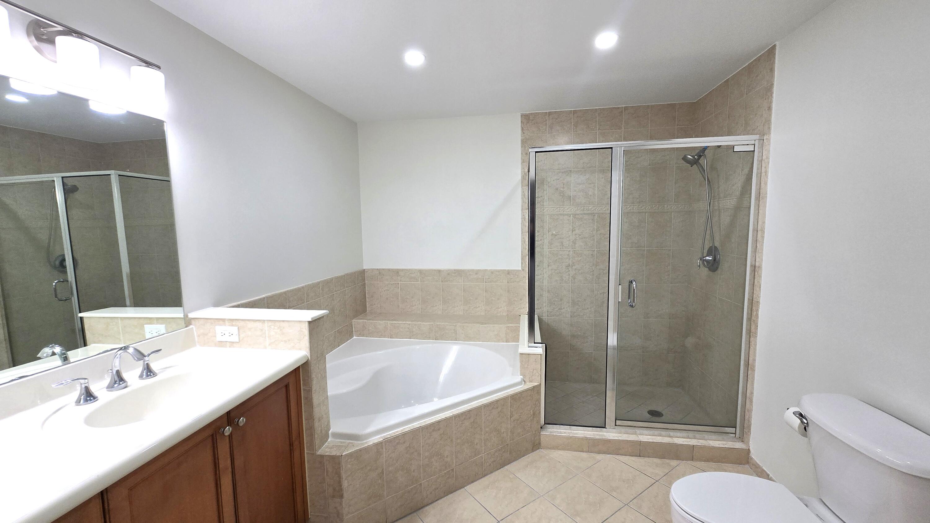 8395 SW 73RD #423, Miami FL 33143