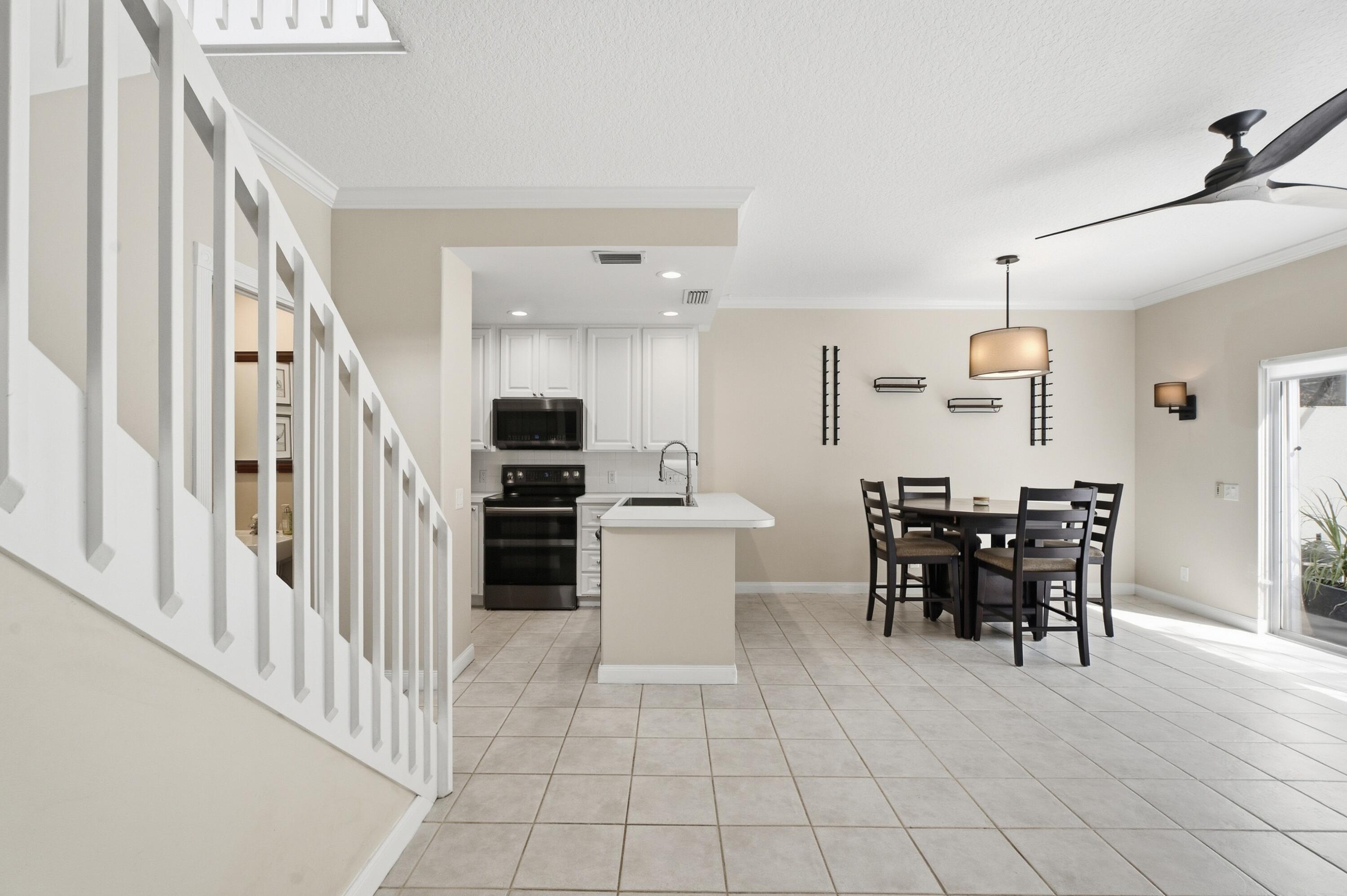 44 LIVE OAK, Tequesta FL 33469