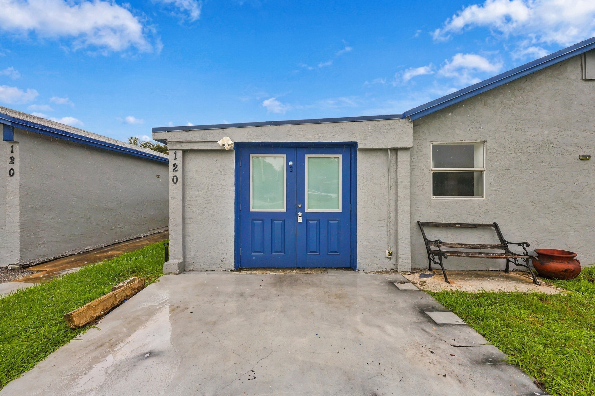 120 Pleasant #2, Palm Springs FL 33461