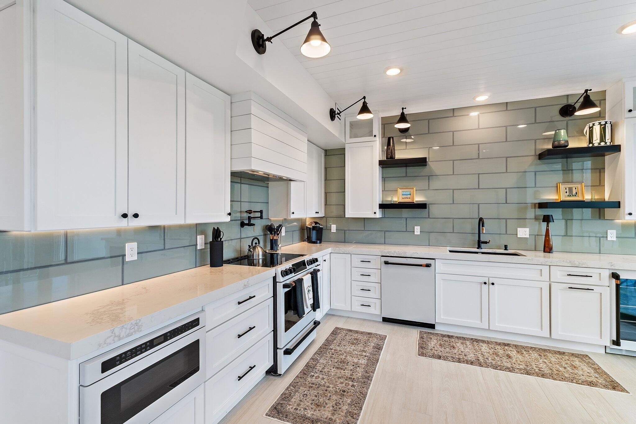 200 WATERWAY #105, Tequesta FL 33469