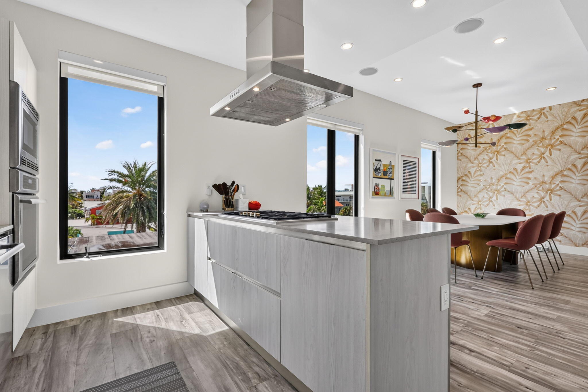 336 Balboa, Hollywood FL 33019