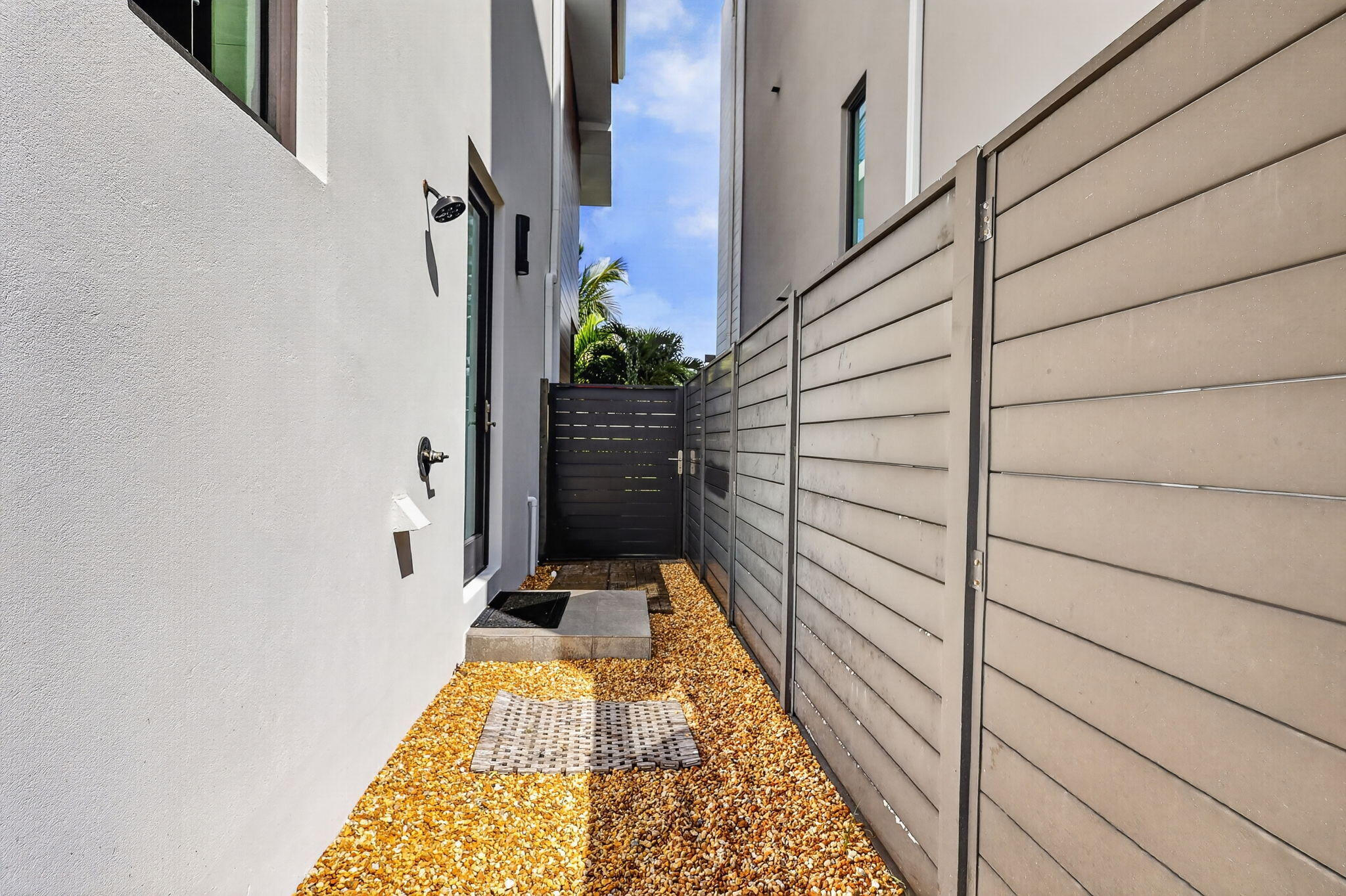 336 Balboa, Hollywood FL 33019