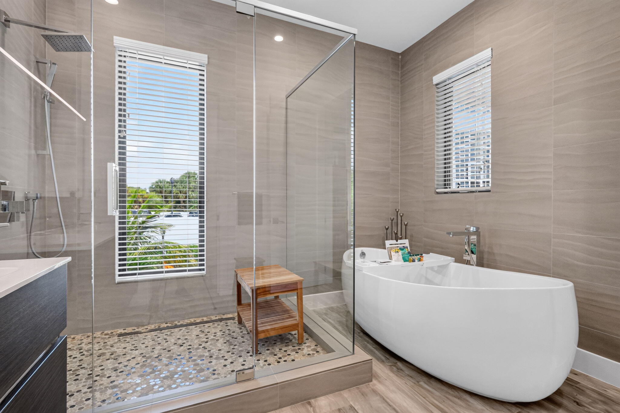 336 Balboa, Hollywood FL 33019