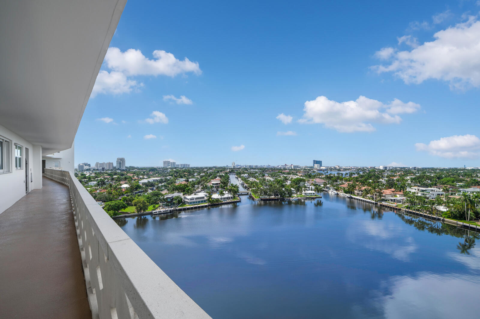 333 Sunset #1005, Fort Lauderdale FL 33301