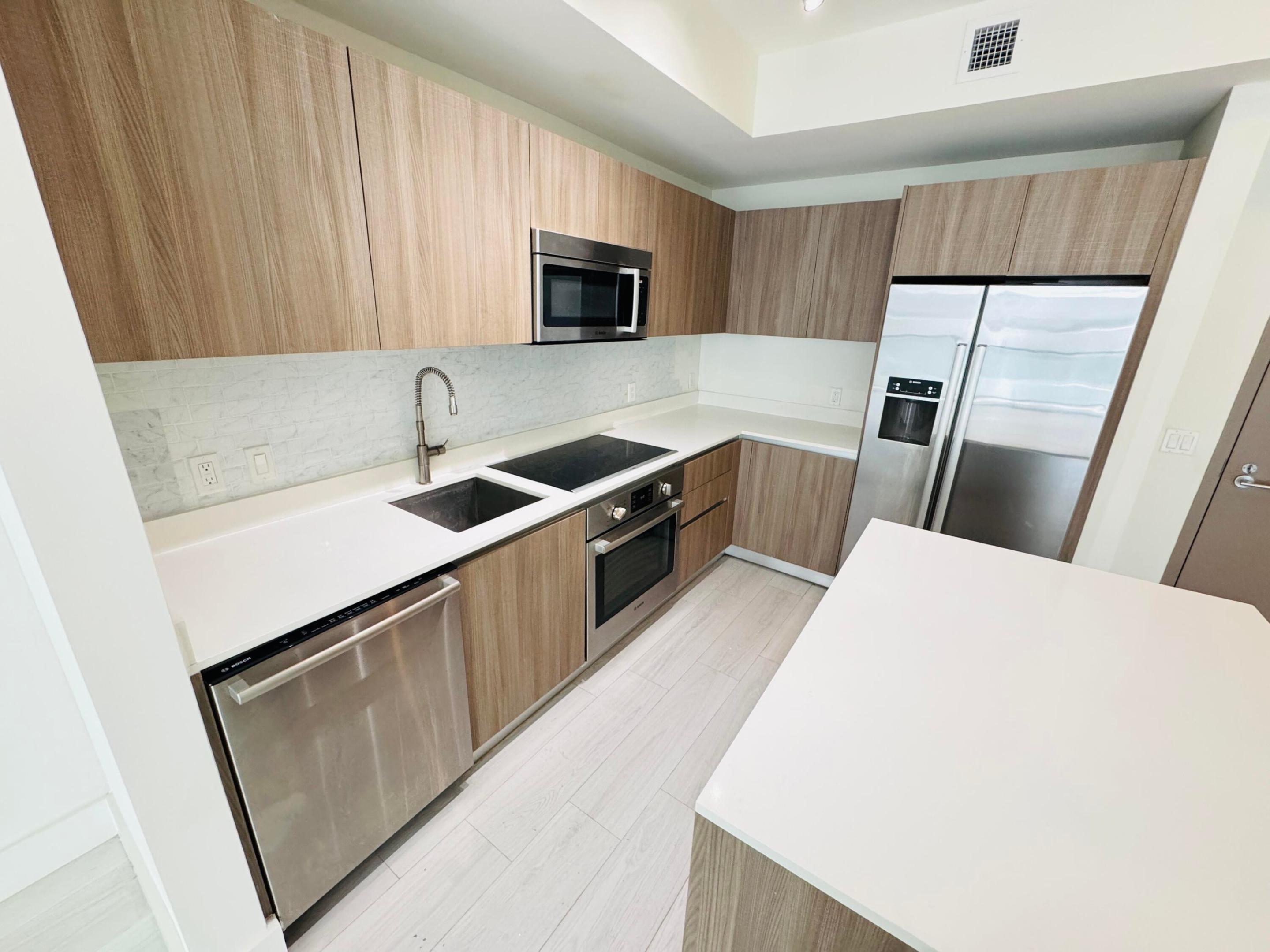 201 SW 17TH #603, Miami FL 33129