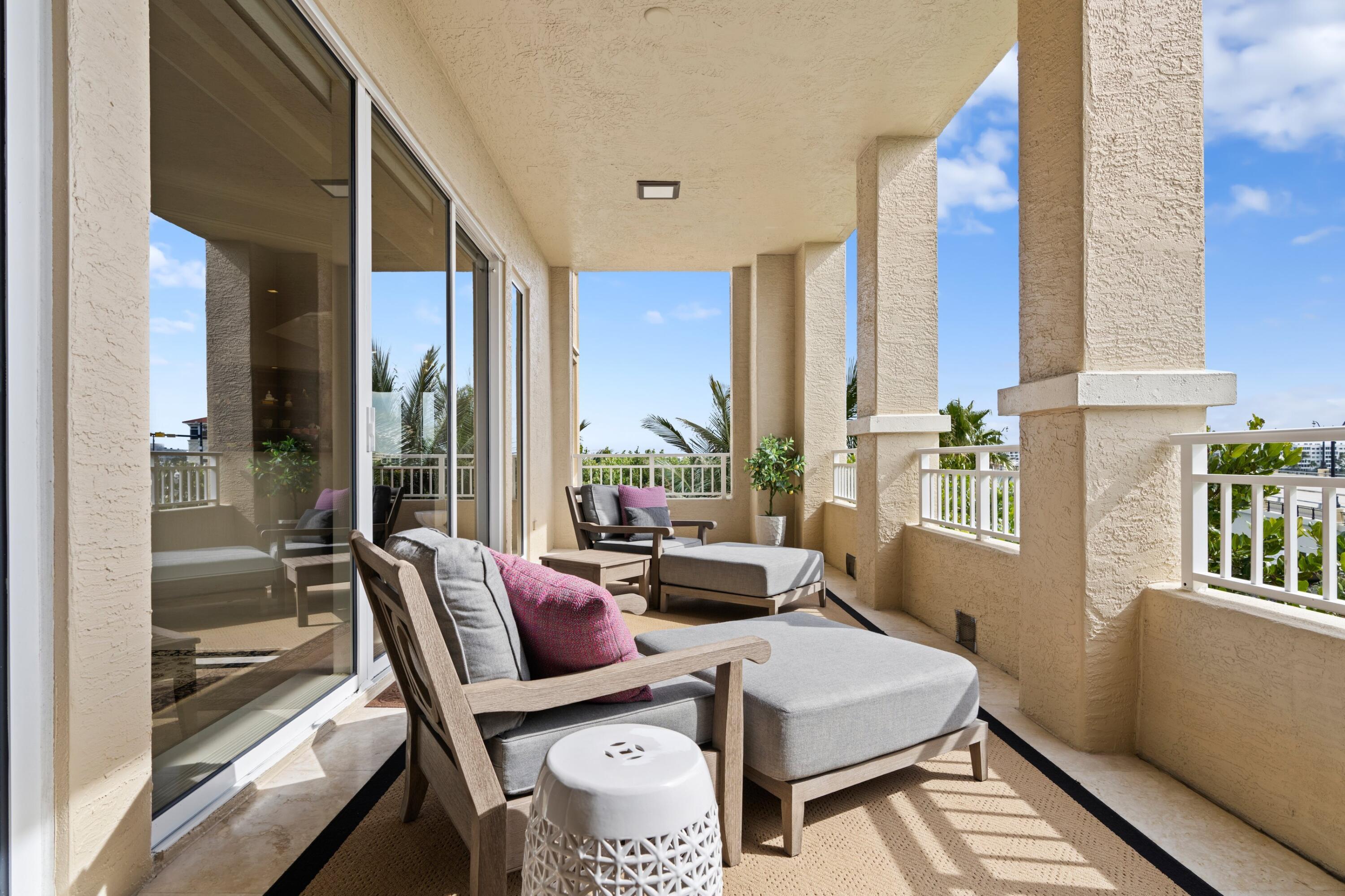 622 N Flagler #204, West Palm Beach FL 33401